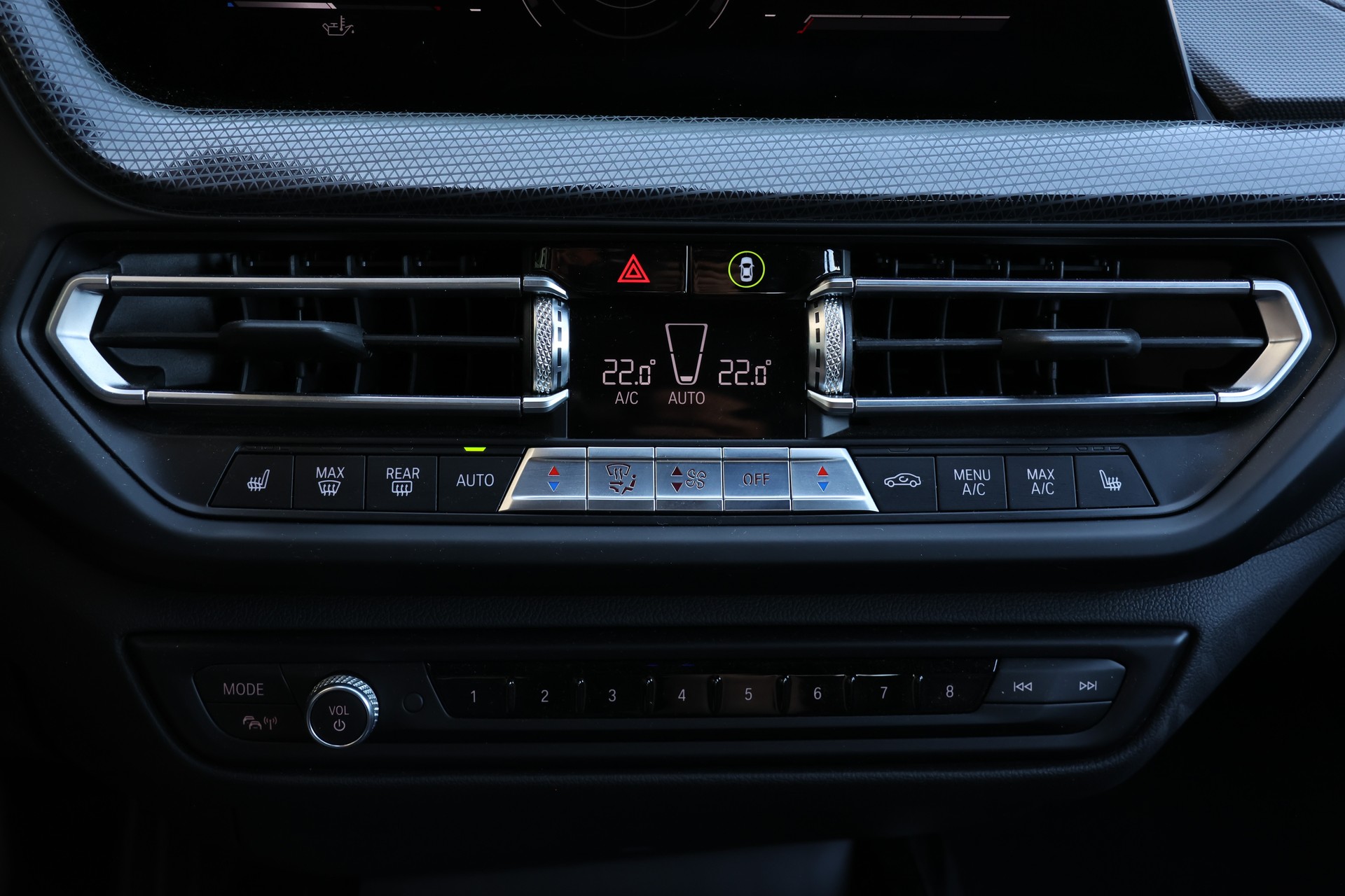 BMW M135i xDrive Steptronic (CH)-image-26