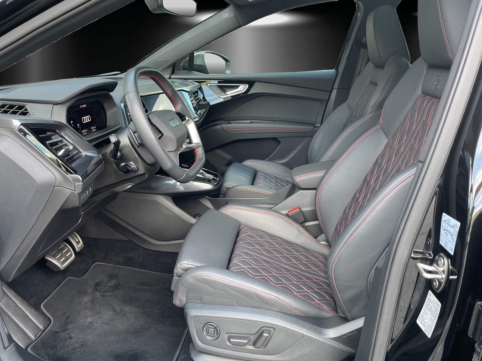 AUDI Q4 Sportback e-tron 50 quattro-image-9
