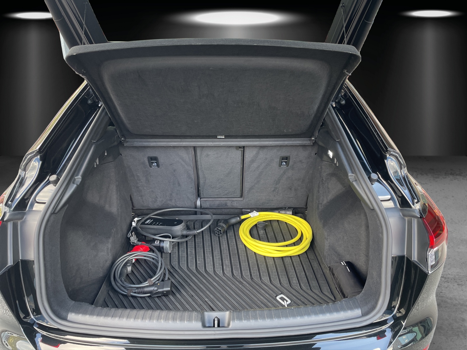 AUDI Q4 Sportback e-tron 50 quattro-image-6