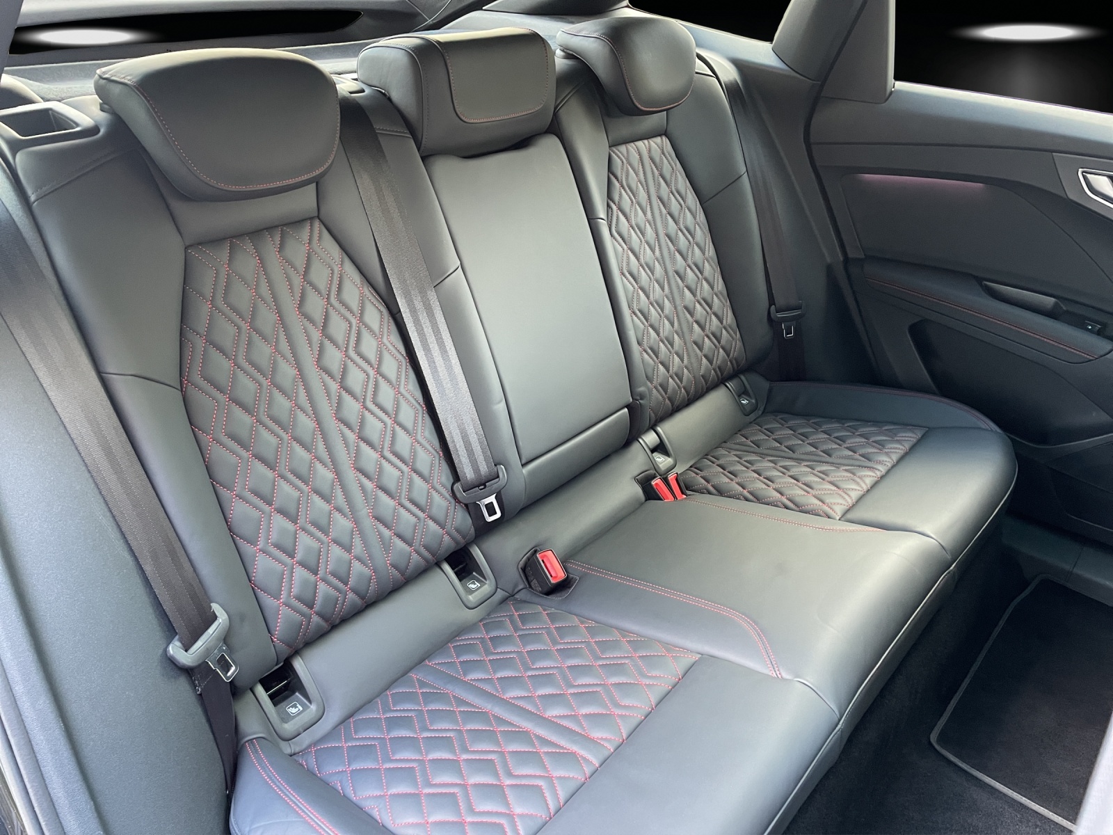 AUDI Q4 Sportback e-tron 50 quattro-image-7