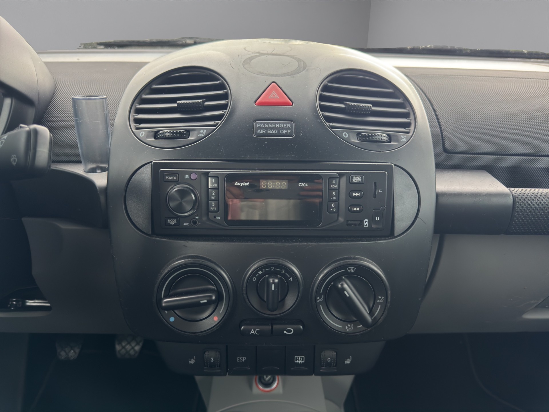 VW Beetle Cabrio 1.8 T-image-12