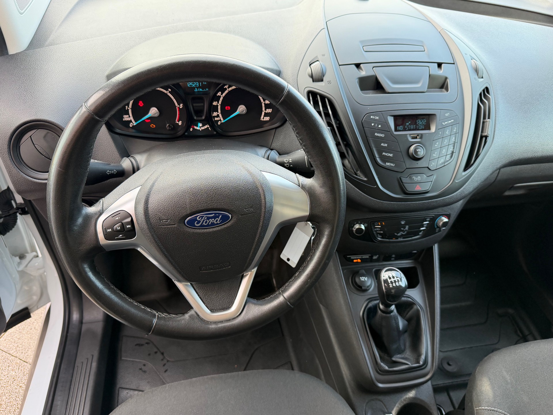 FORD Transit Courier Van 1.5 TDCi Trend-image-11