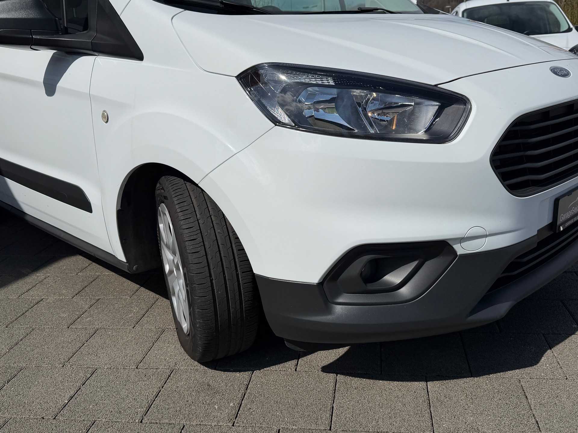 FORD Transit Courier Van 1.5 TDCi Trend-image-2