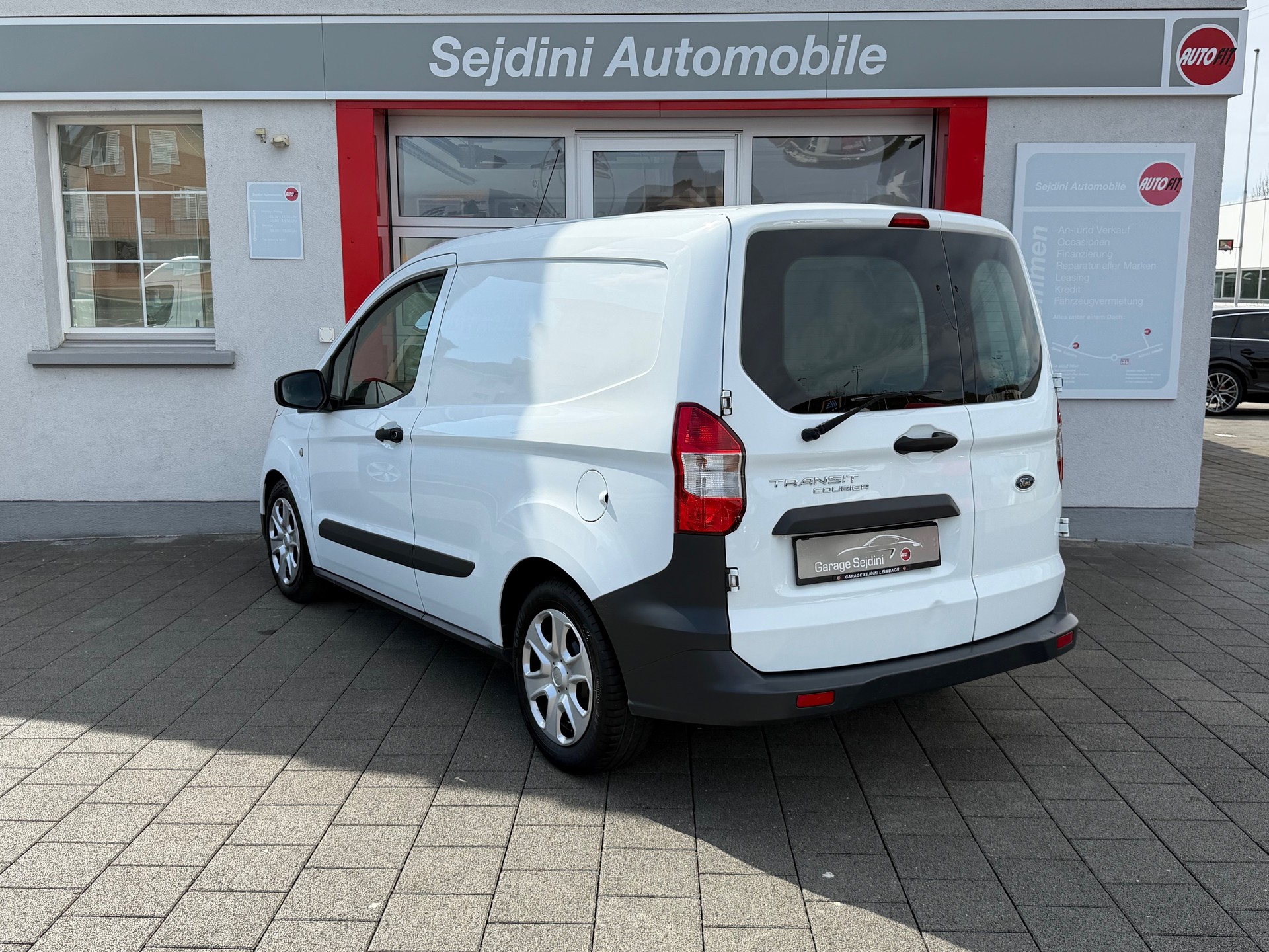 FORD Transit Courier Van 1.5 TDCi Trend-image-5