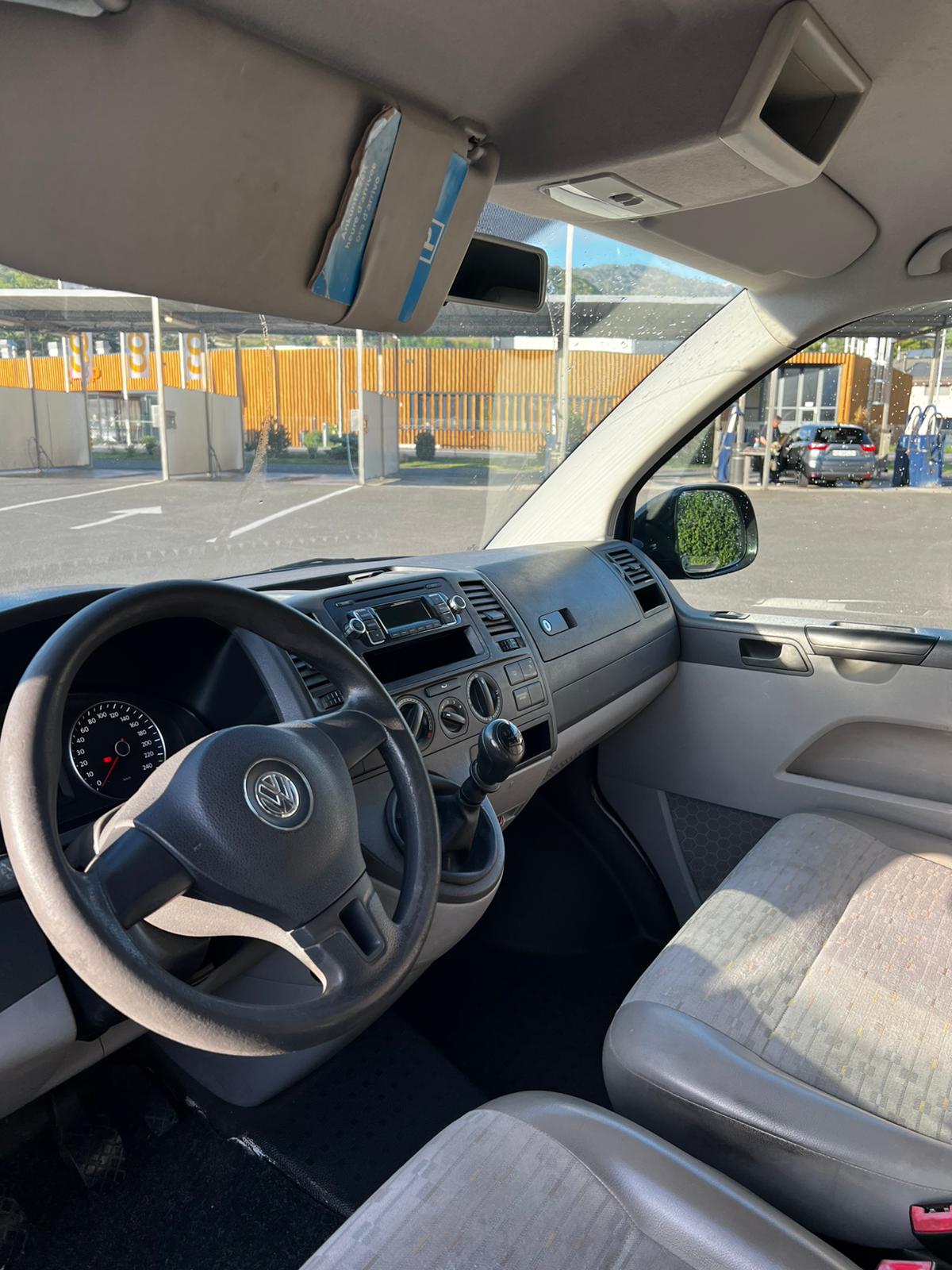 VW T5 2.0 TDI-image-5