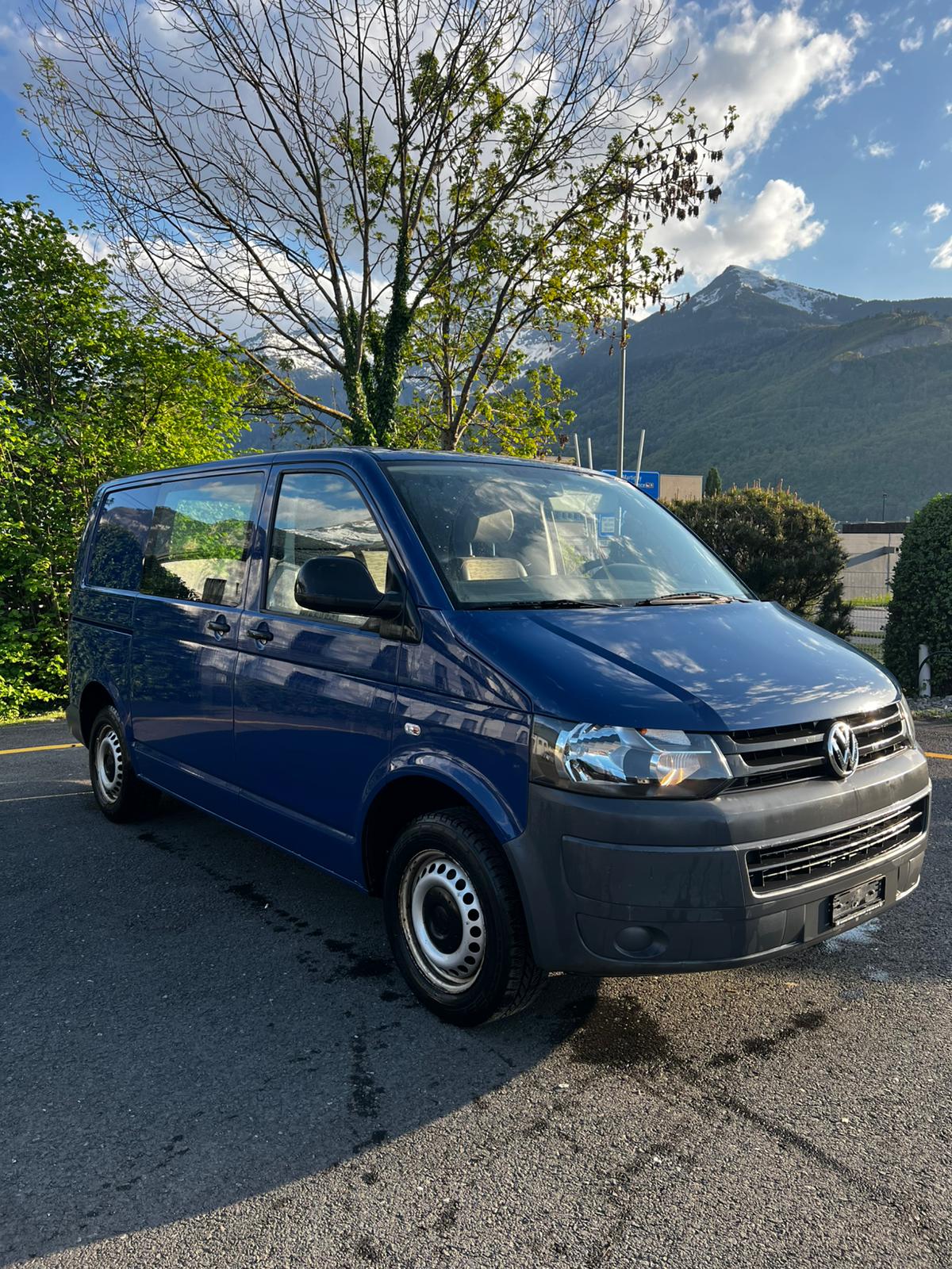 VW T5 2.0 TDI-image-1