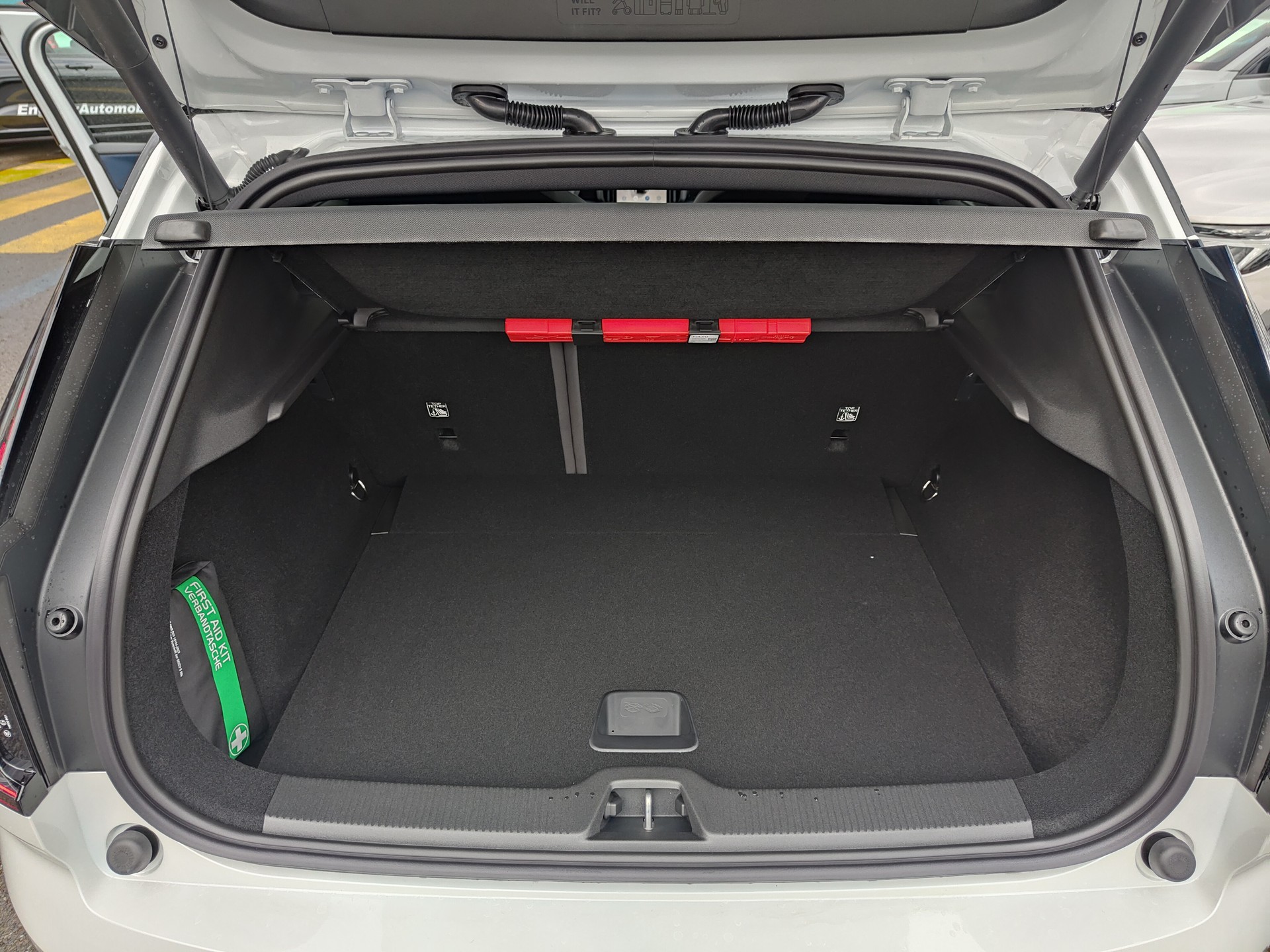 VOLVO EX30 E60 Plus-image-15