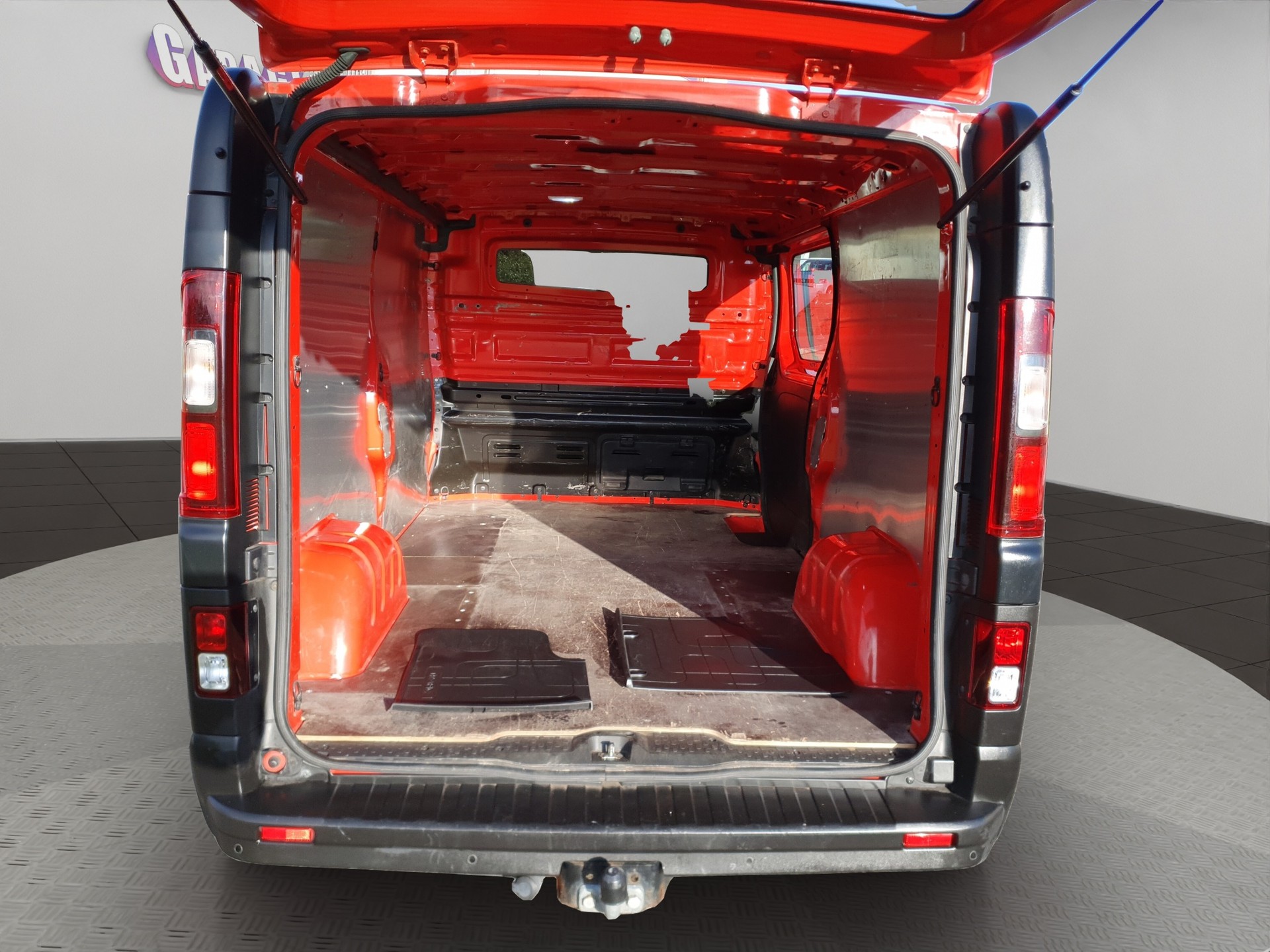 RENAULT Trafic 1.6 ENERGY TwinT. dCi125 2.9t Business L2H1-image-15