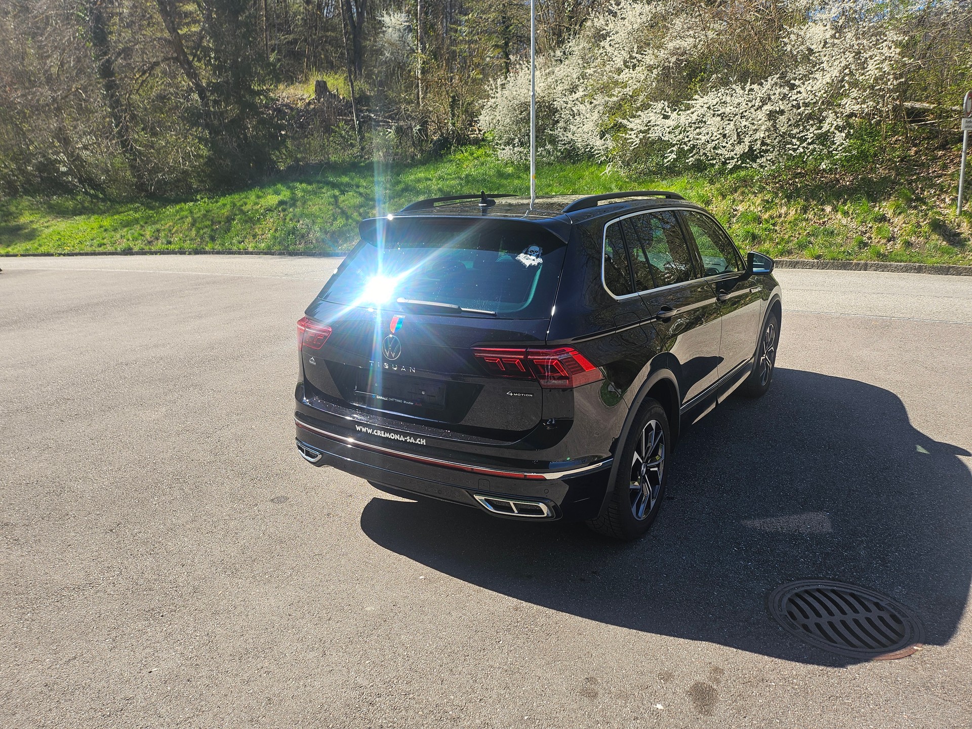 VW Tiguan 2.0TSI R-Line 4Motion DSG-image-1