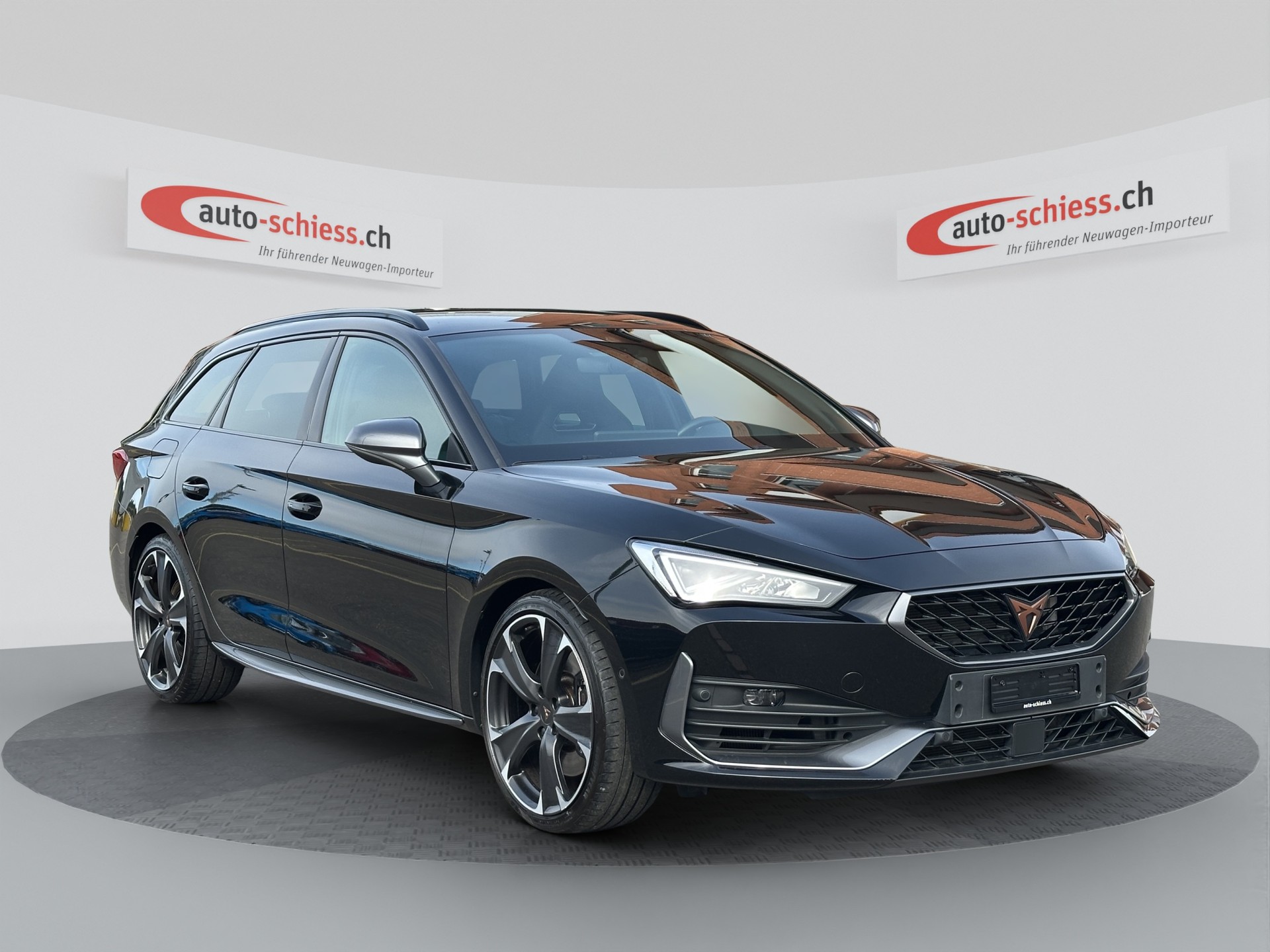 CUPRA LEON ST 2.0 TSI VZ DSG 4Drive-image-0