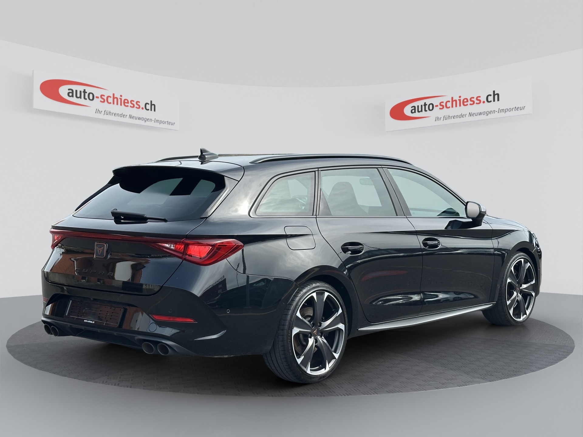 CUPRA LEON ST 2.0 TSI VZ DSG 4Drive-image-4
