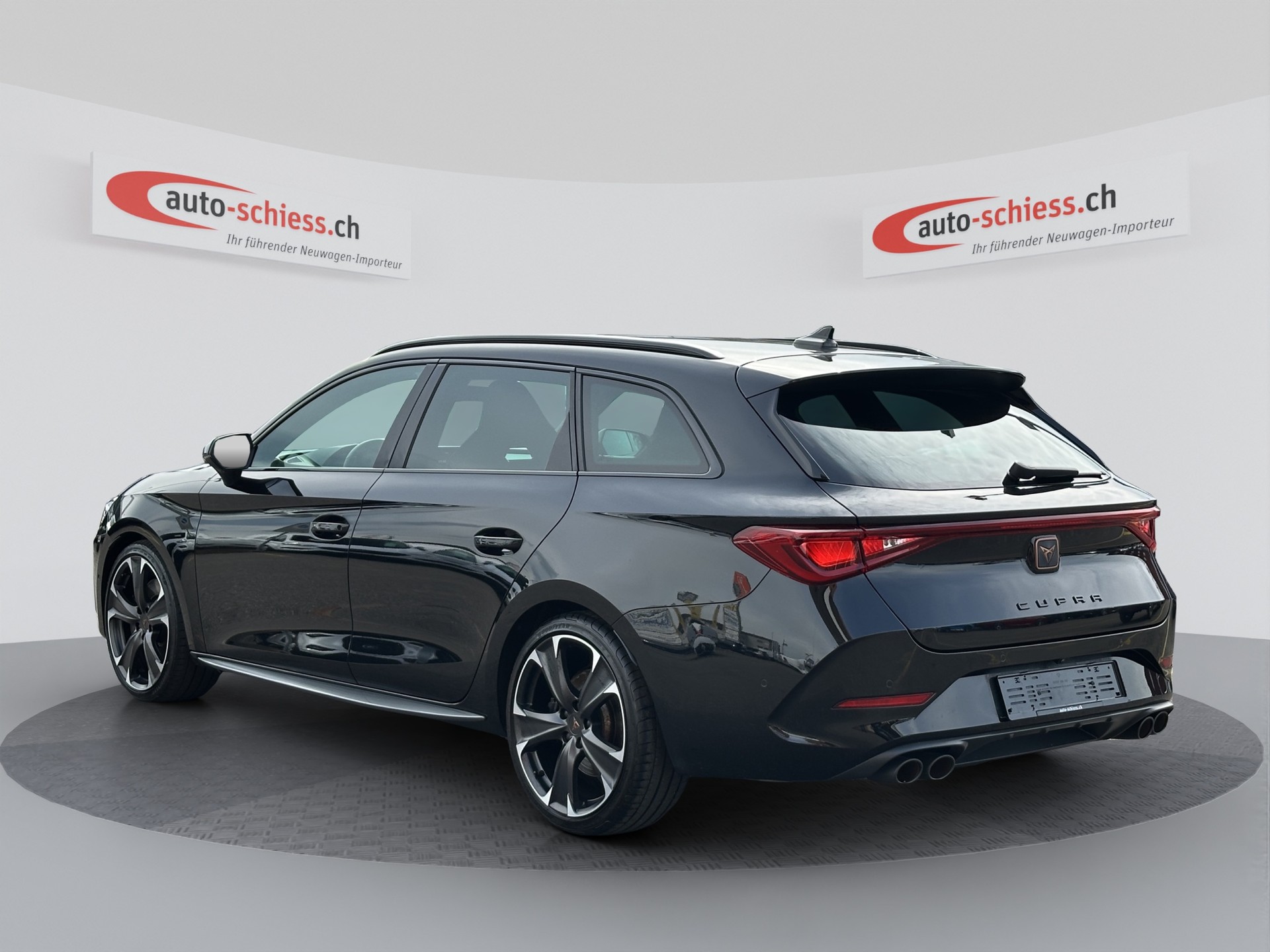 CUPRA LEON ST 2.0 TSI VZ DSG 4Drive-image-2
