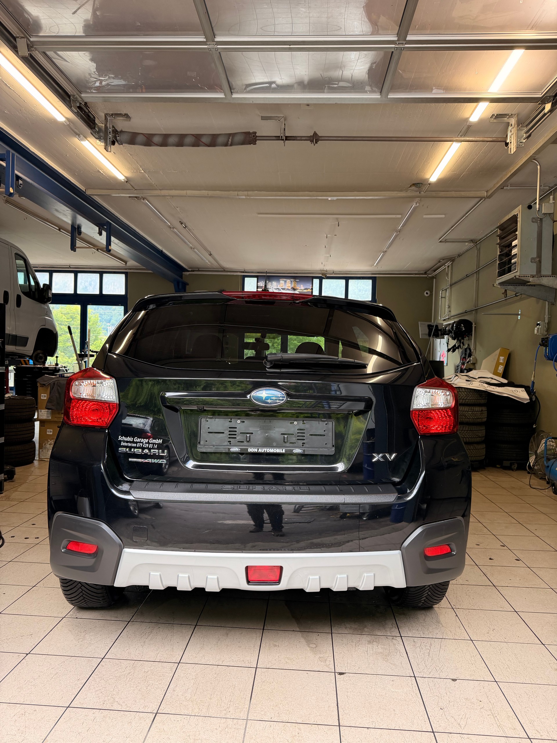 SUBARU XV 2.0 Swiss Two AWD CVT-image-2
