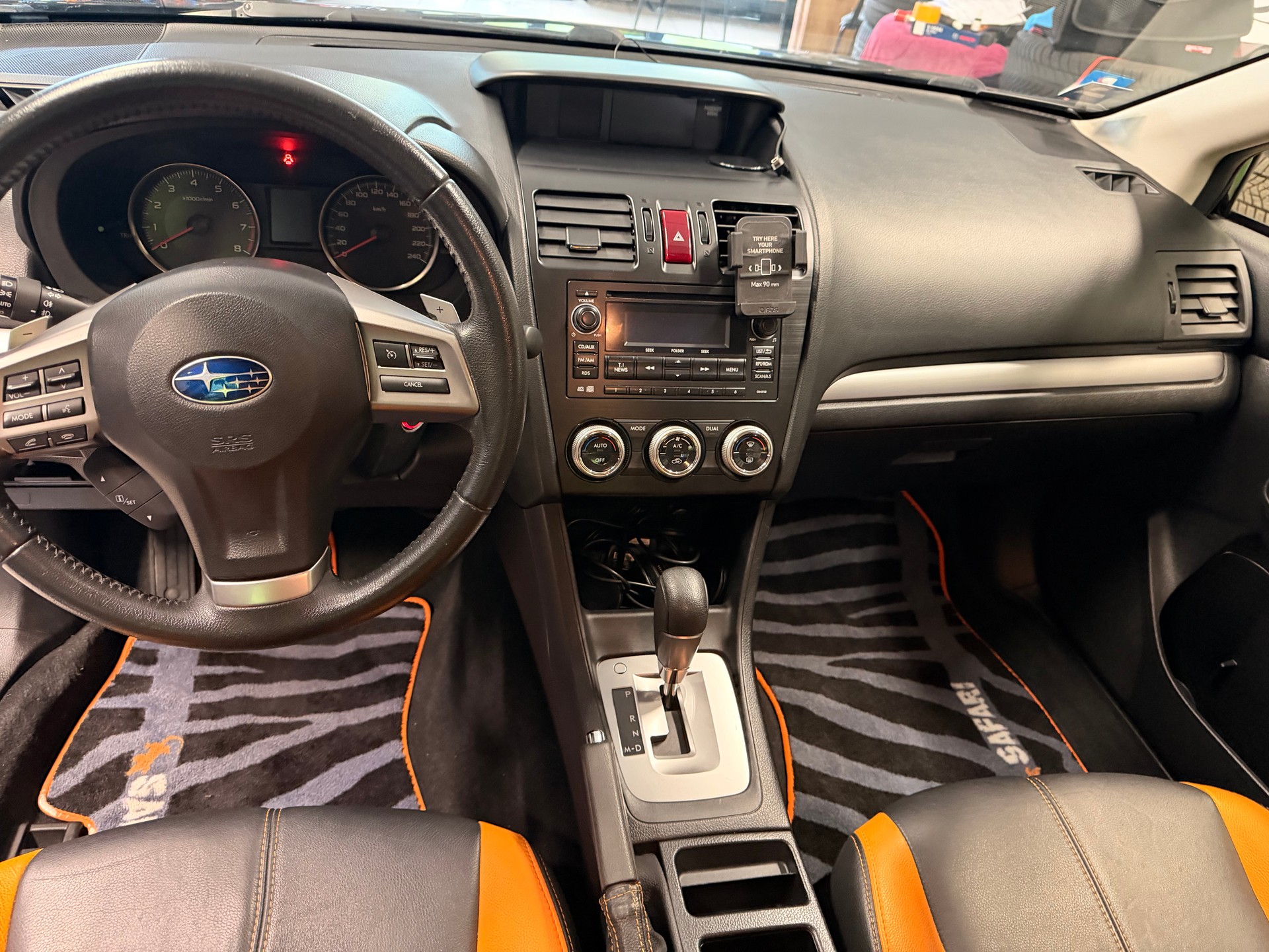 SUBARU XV 2.0 Swiss Two AWD CVT-image-6