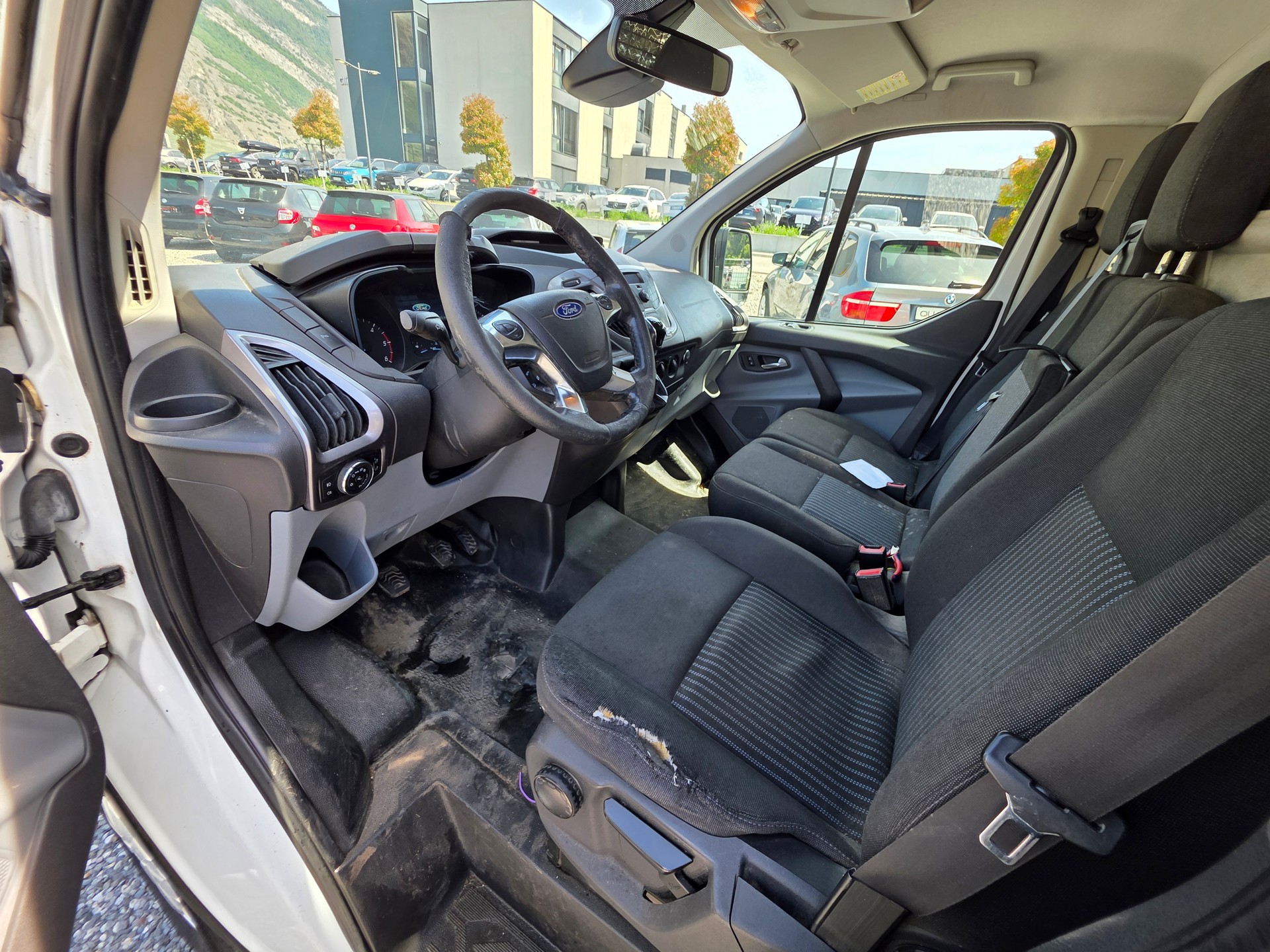 FORD Transit Custom Van 310 L2H1 Ambiente-image-10