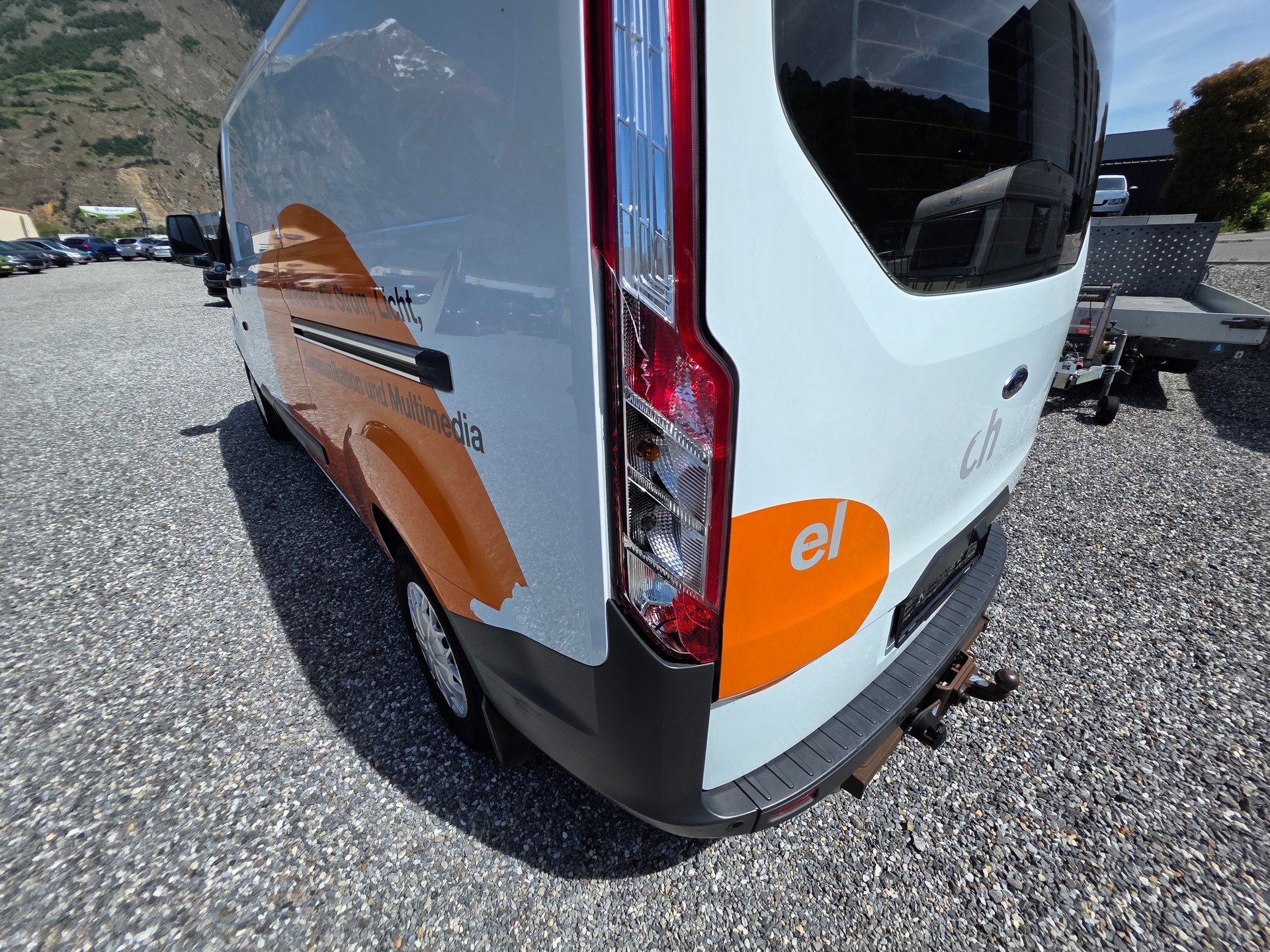 FORD Transit Custom Van 310 L2H1 Ambiente-image-9