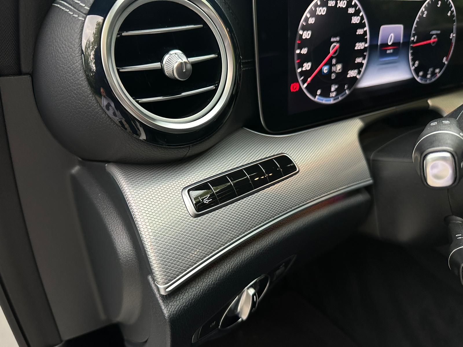 MERCEDES-BENZ E 220 d AMG Line 9G-Tronic-image-9
