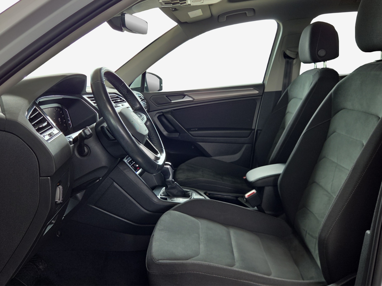 VW Tiguan Allspace 2.0TSI Elegance 4Motion DSG-image-7