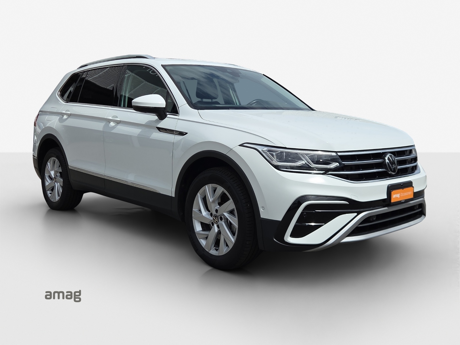 VW Tiguan Allspace 2.0TSI Elegance 4Motion DSG-image-5