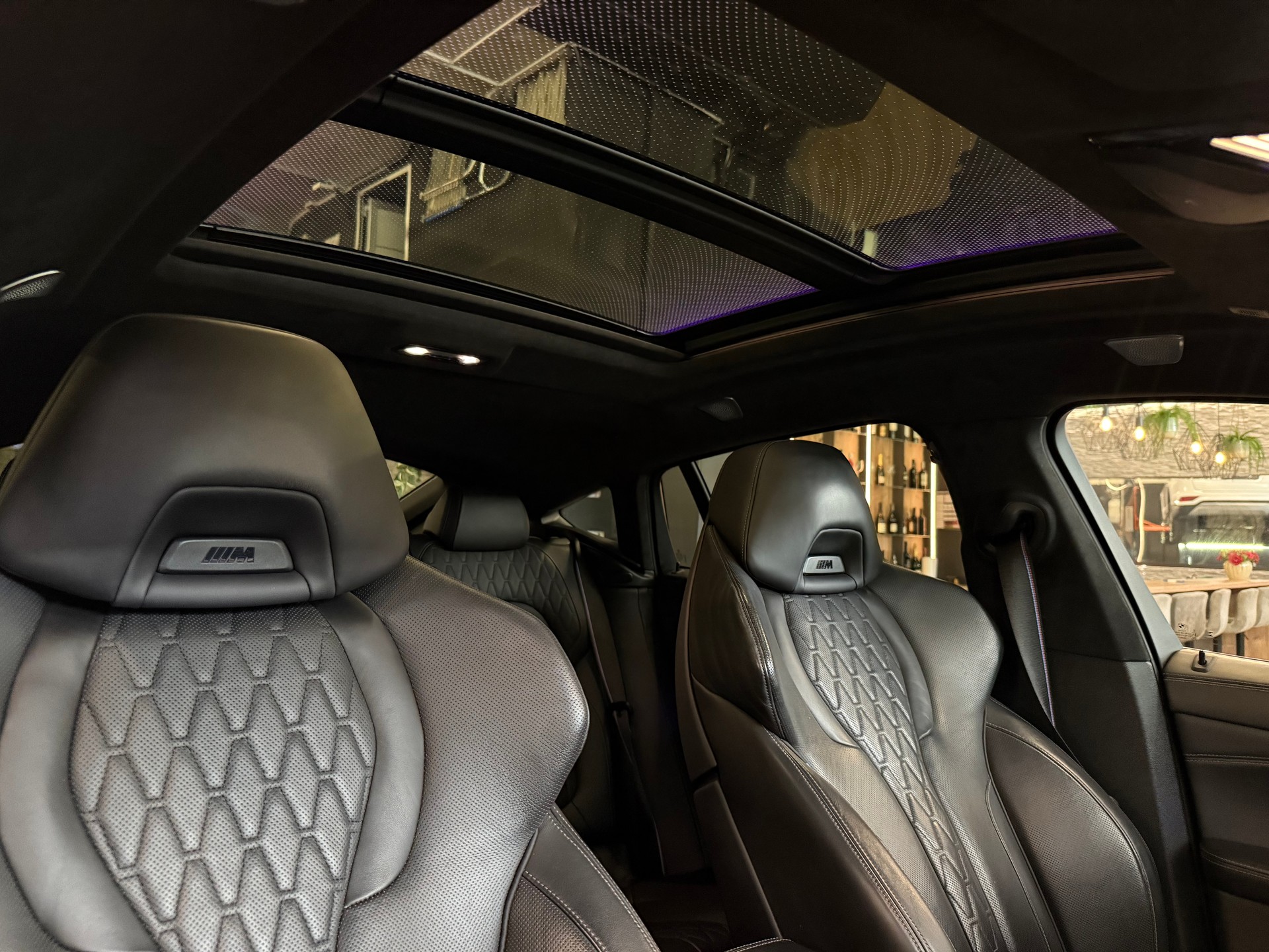 BMW X6 M50i Steptronic-image-14