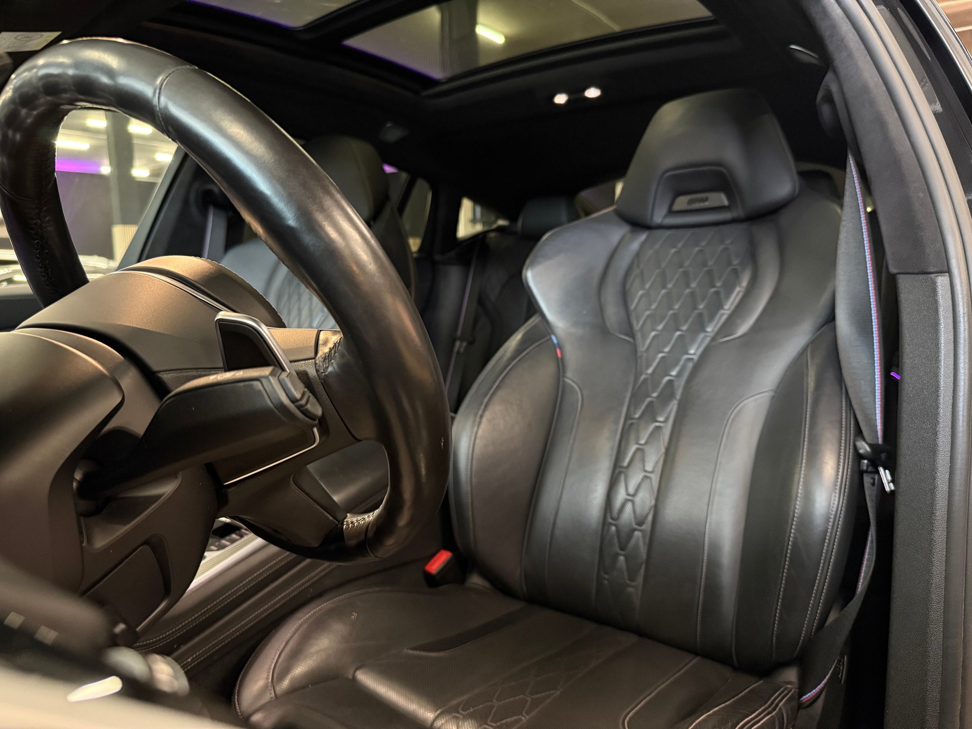BMW X6 M50i Steptronic-image-25