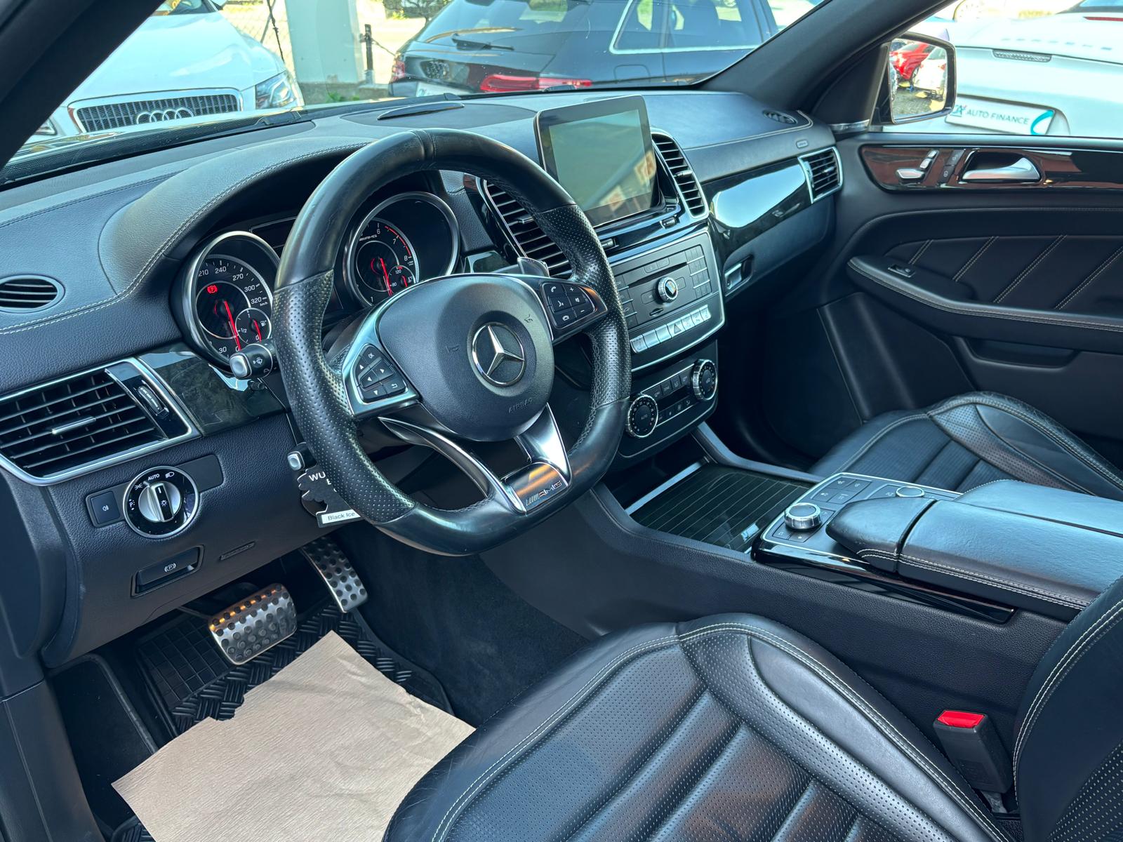 MERCEDES-BENZ GLE Coupé 63 AMG 4Matic Speedshift-image-3