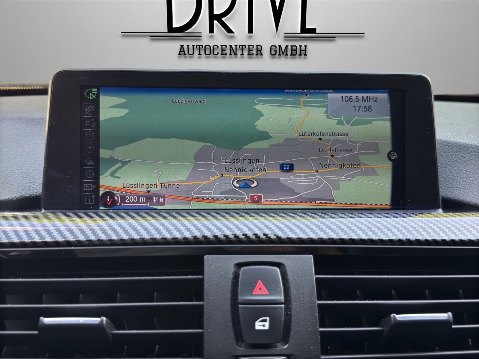 BMW 335i xDrive Touring Steptronic-image-12