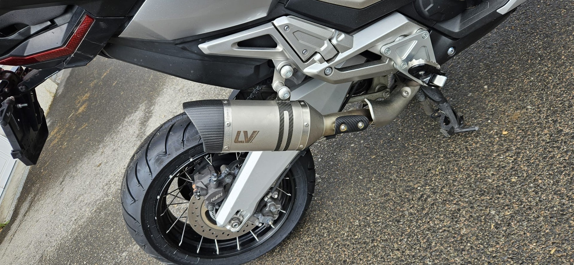 HONDA X-ADV 750 ABS (35kW)-image-1