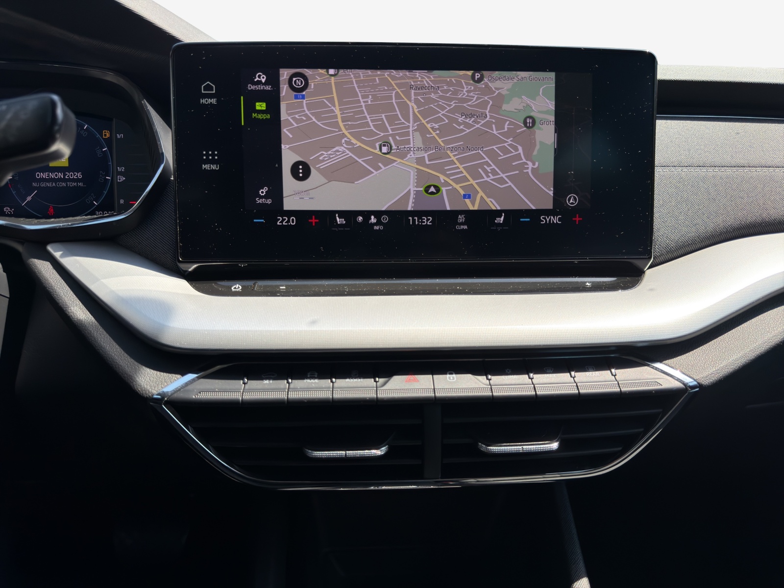 SKODA Octavia Combi 2.0 TSI Style DSG 4x4-image-10