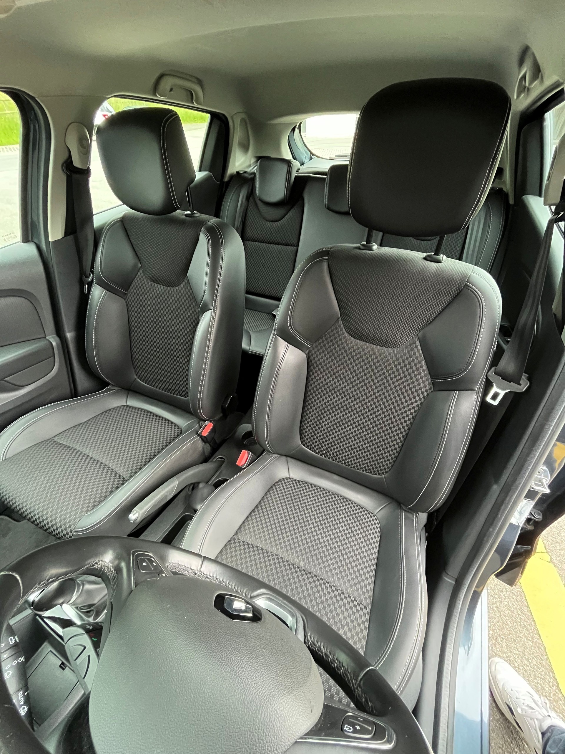 RENAULT Clio 1.2 16V T Intens EDC-image-6
