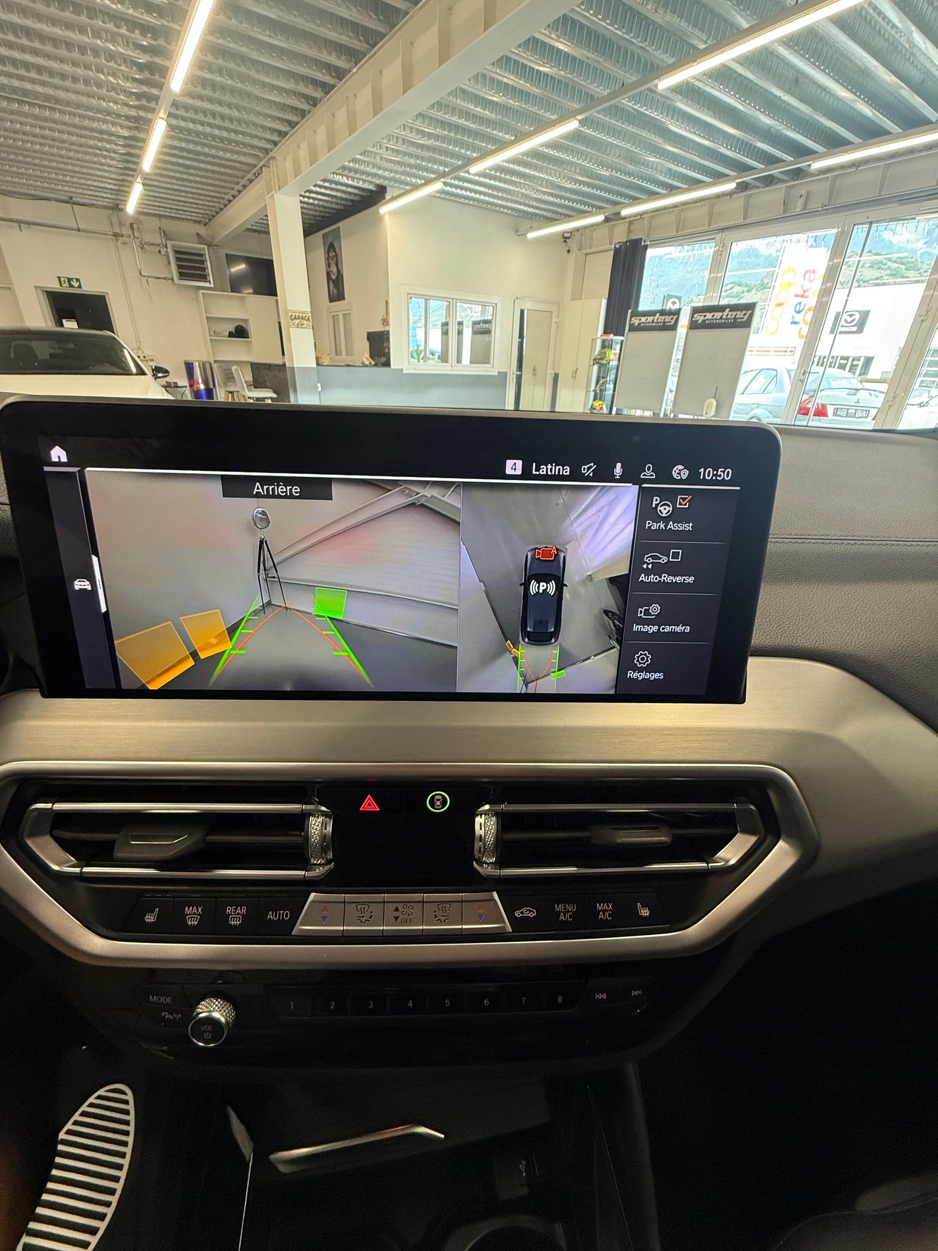 BMW X4 xDrive 48V M40d Steptronic-image-22