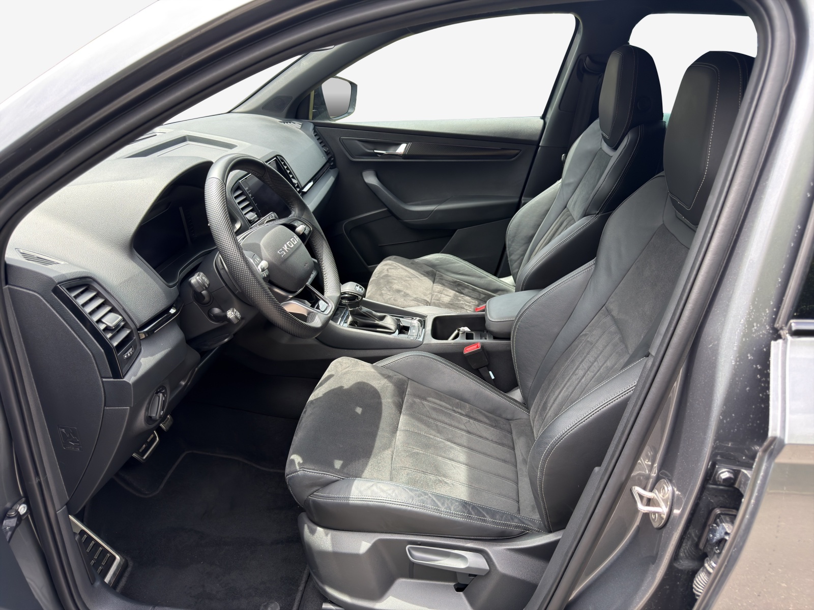 SKODA Karoq 2.0 TSI SportLine 4x4 DSG-image-7