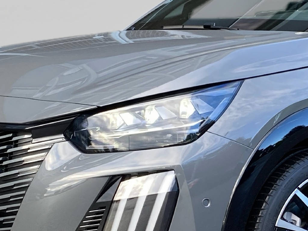 PEUGEOT 208 1.2 Hybrid 145 GT-image-2