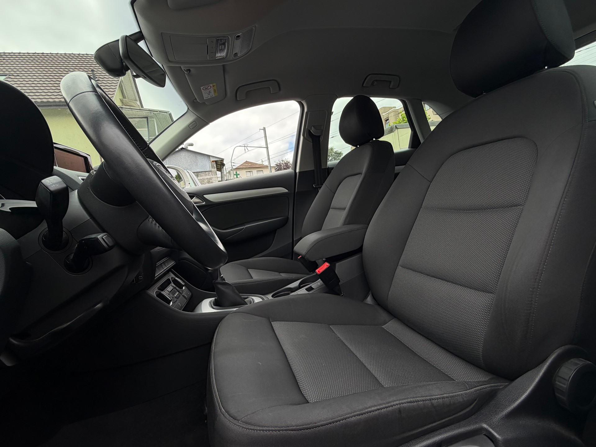 AUDI Q3 2.0 TDI design-image-11