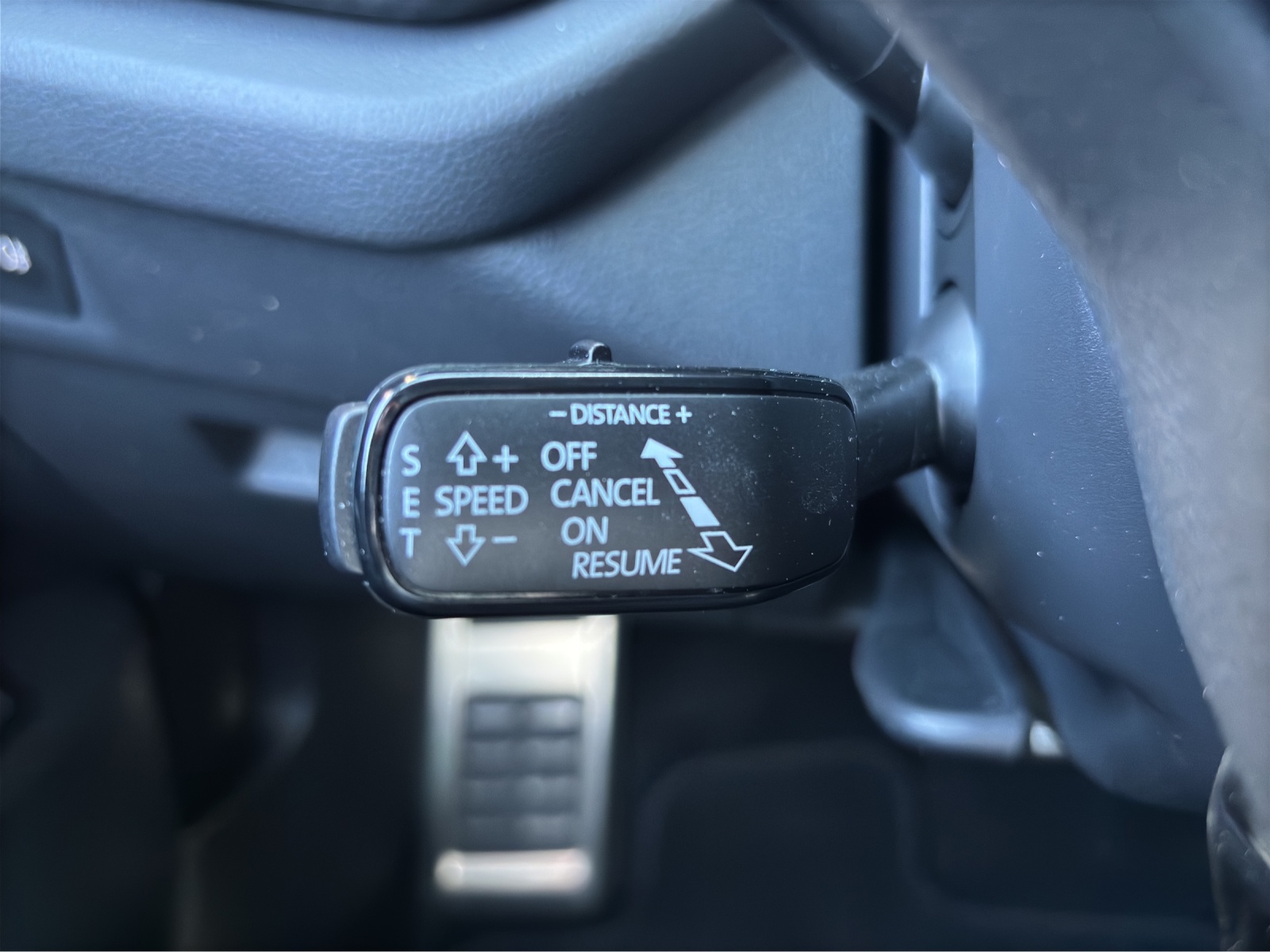 SKODA Octavia Combi 2.0 TDI DSG RS Plus 4x4 mit AHK Vorbereitung, Head-Up Display & elektr. Heckklappe-image-13