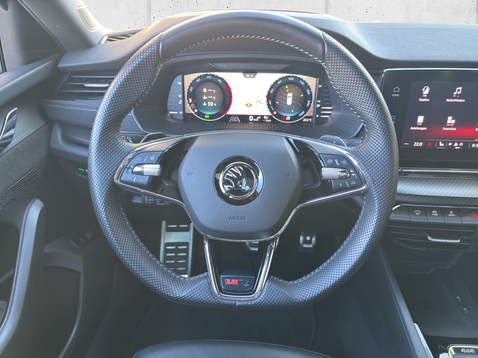 SKODA Octavia Combi 2.0 TDI DSG RS Plus 4x4 mit AHK Vorbereitung, Head-Up Display & elektr. Heckklappe-image-11