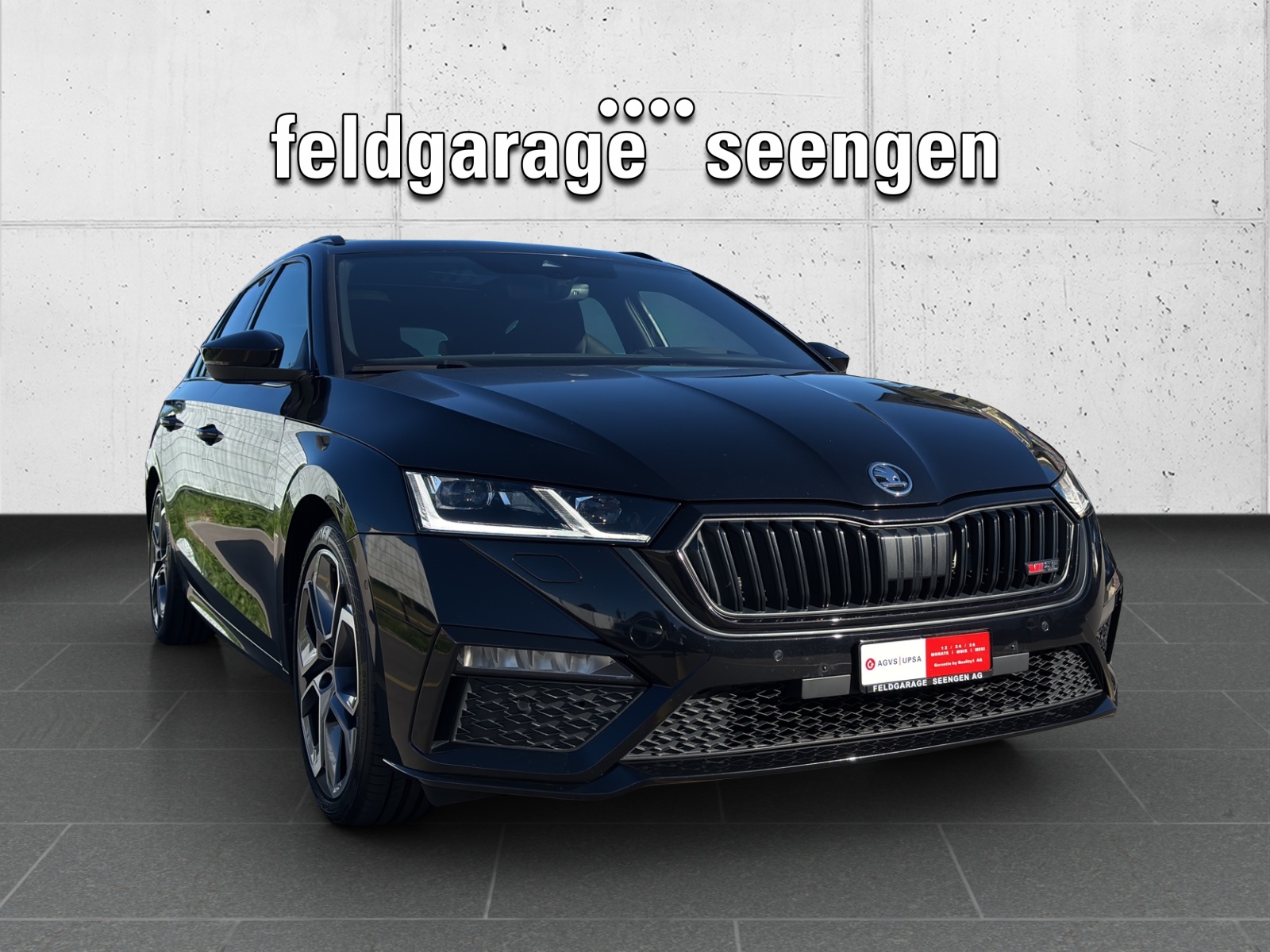 SKODA Octavia Combi 2.0 TDI DSG RS 4x4 mit AHK Vorbereitung, Head-Up Display & elektr. Heckklappe-showroom-element-2
