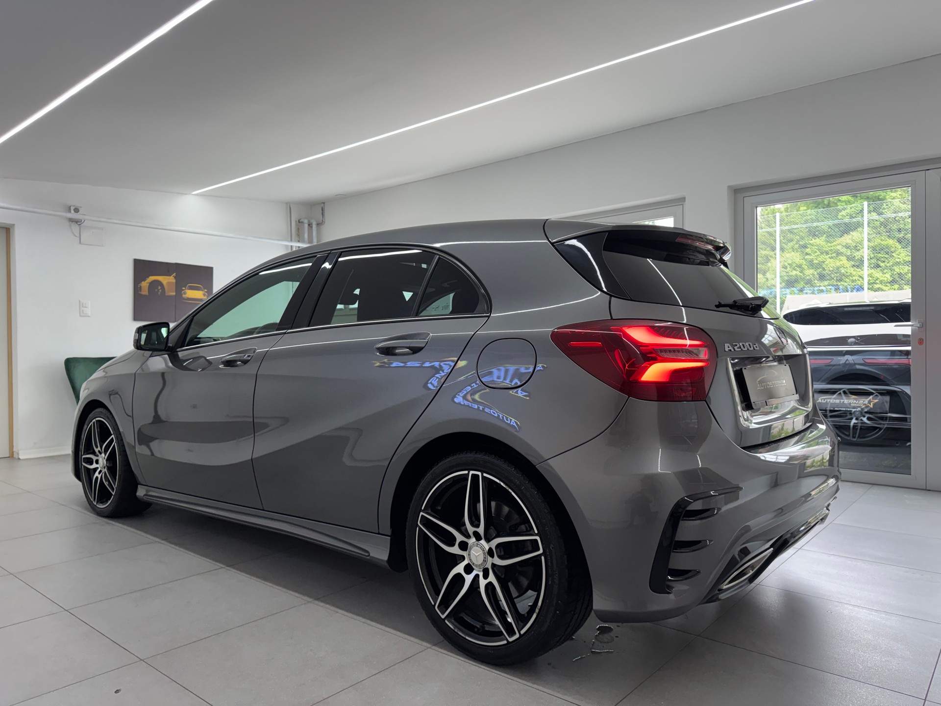 MERCEDES-BENZ A 200 CDI AMG Line 4Matic 7G-DCT*Panoramadach*-image-5