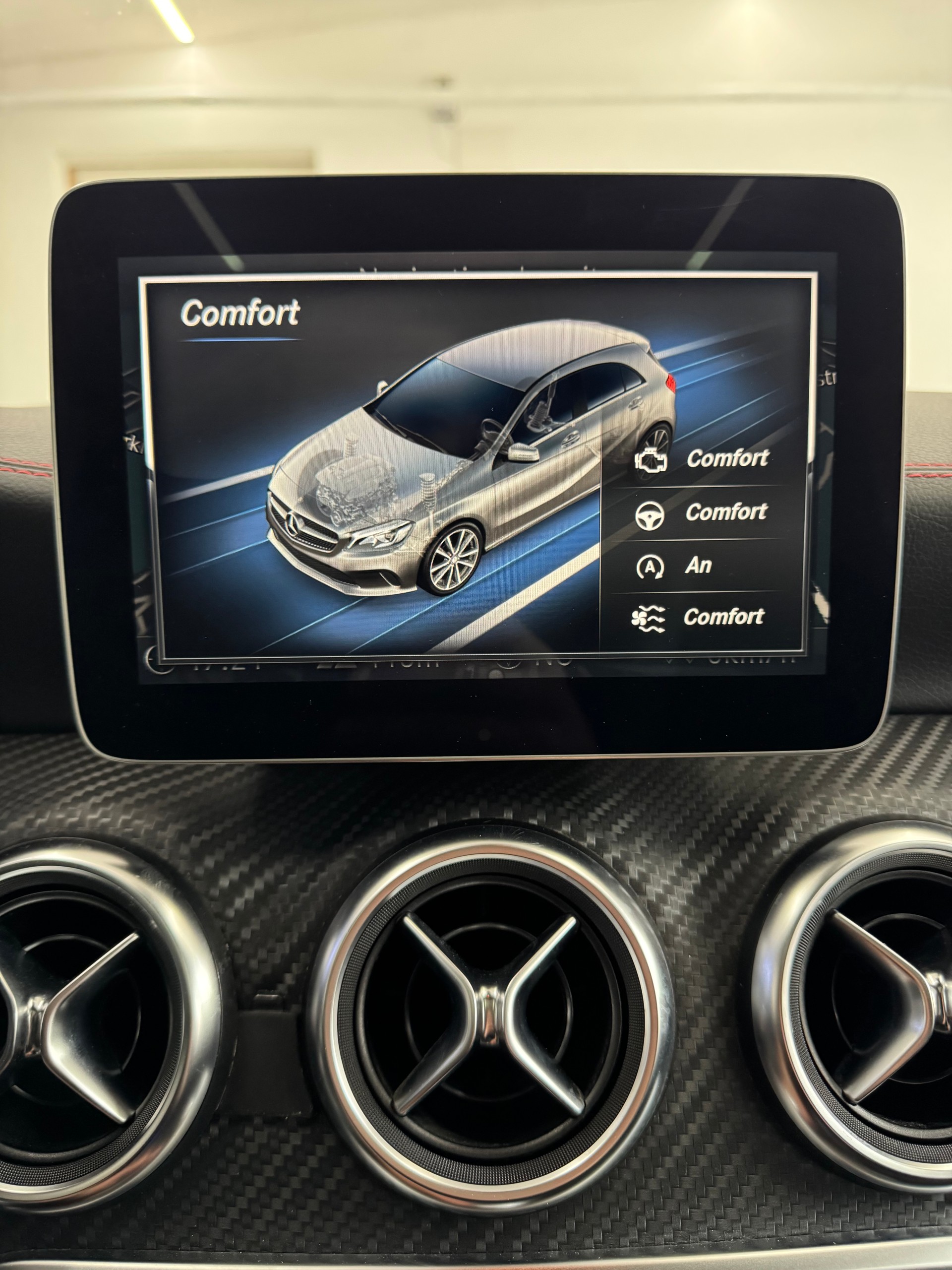 MERCEDES-BENZ A 200 CDI AMG Line 4Matic 7G-DCT*Panoramadach*-image-20