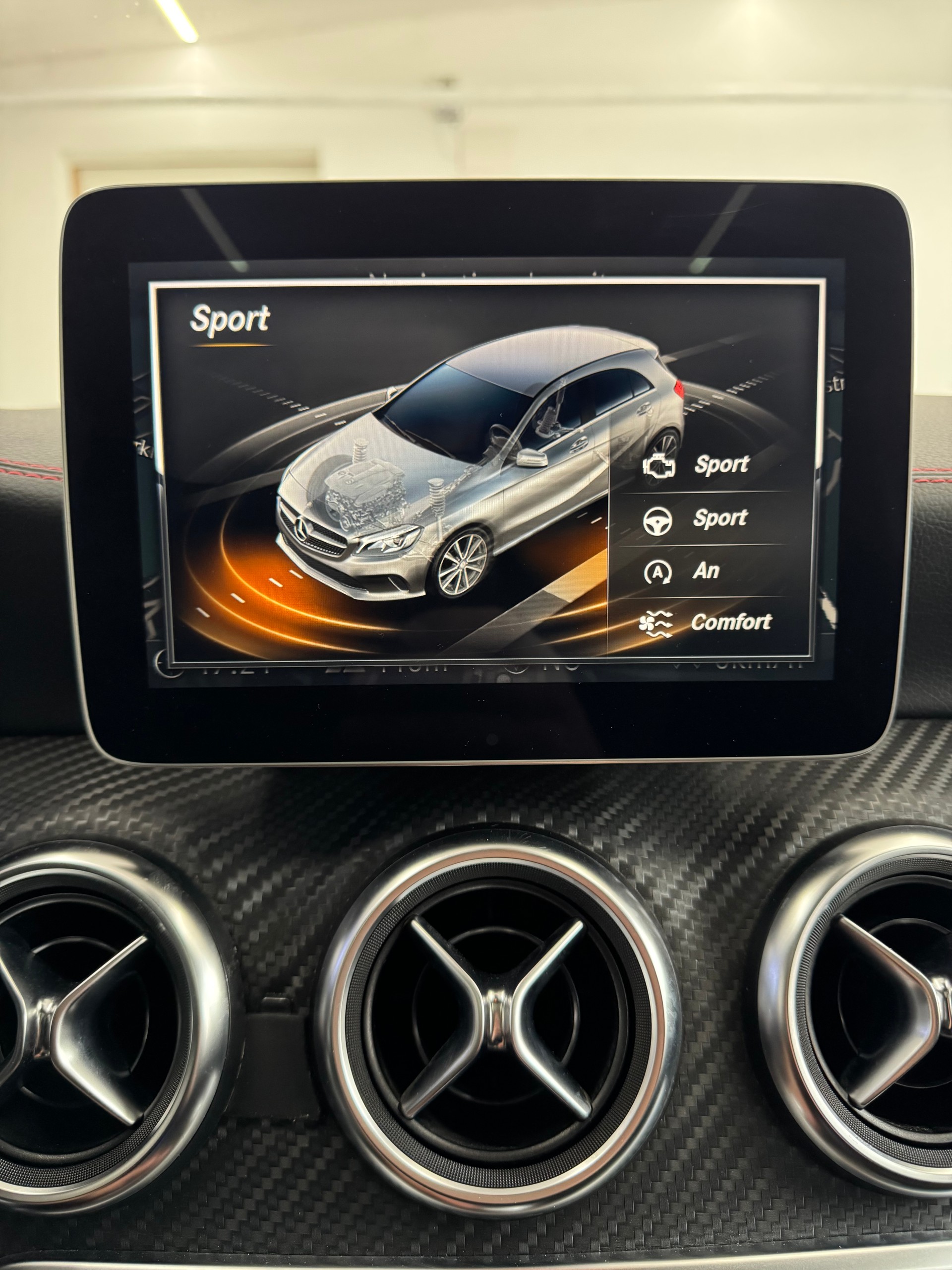 MERCEDES-BENZ A 200 CDI AMG Line 4Matic 7G-DCT*Panoramadach*-image-17