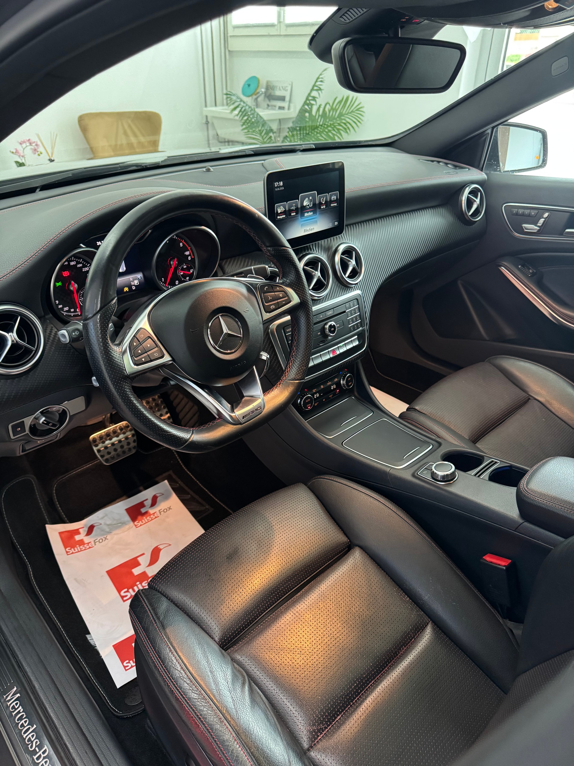 MERCEDES-BENZ A 200 CDI AMG Line 4Matic 7G-DCT*Panoramadach*-image-9