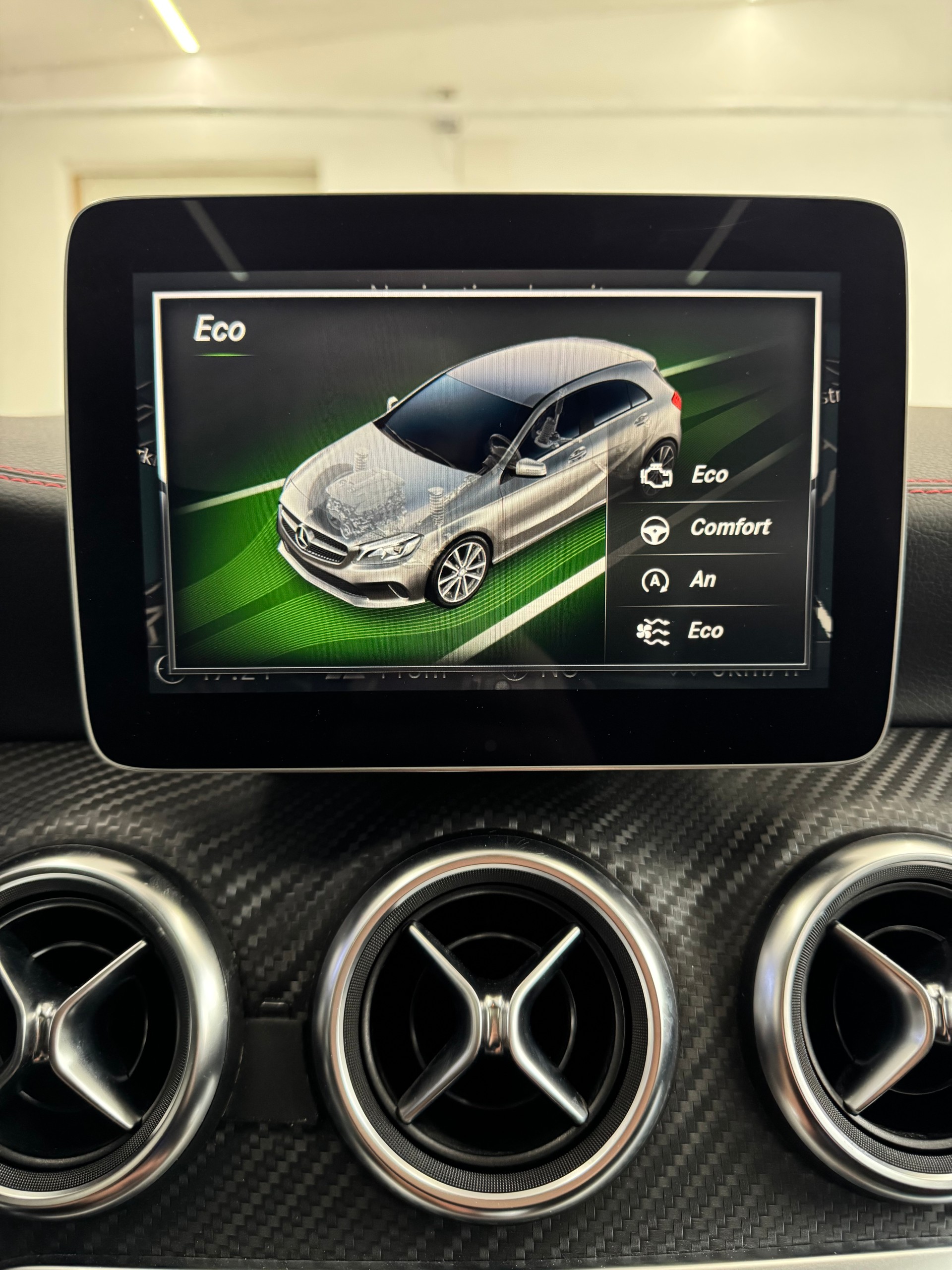 MERCEDES-BENZ A 200 CDI AMG Line 4Matic 7G-DCT*Panoramadach*-image-16