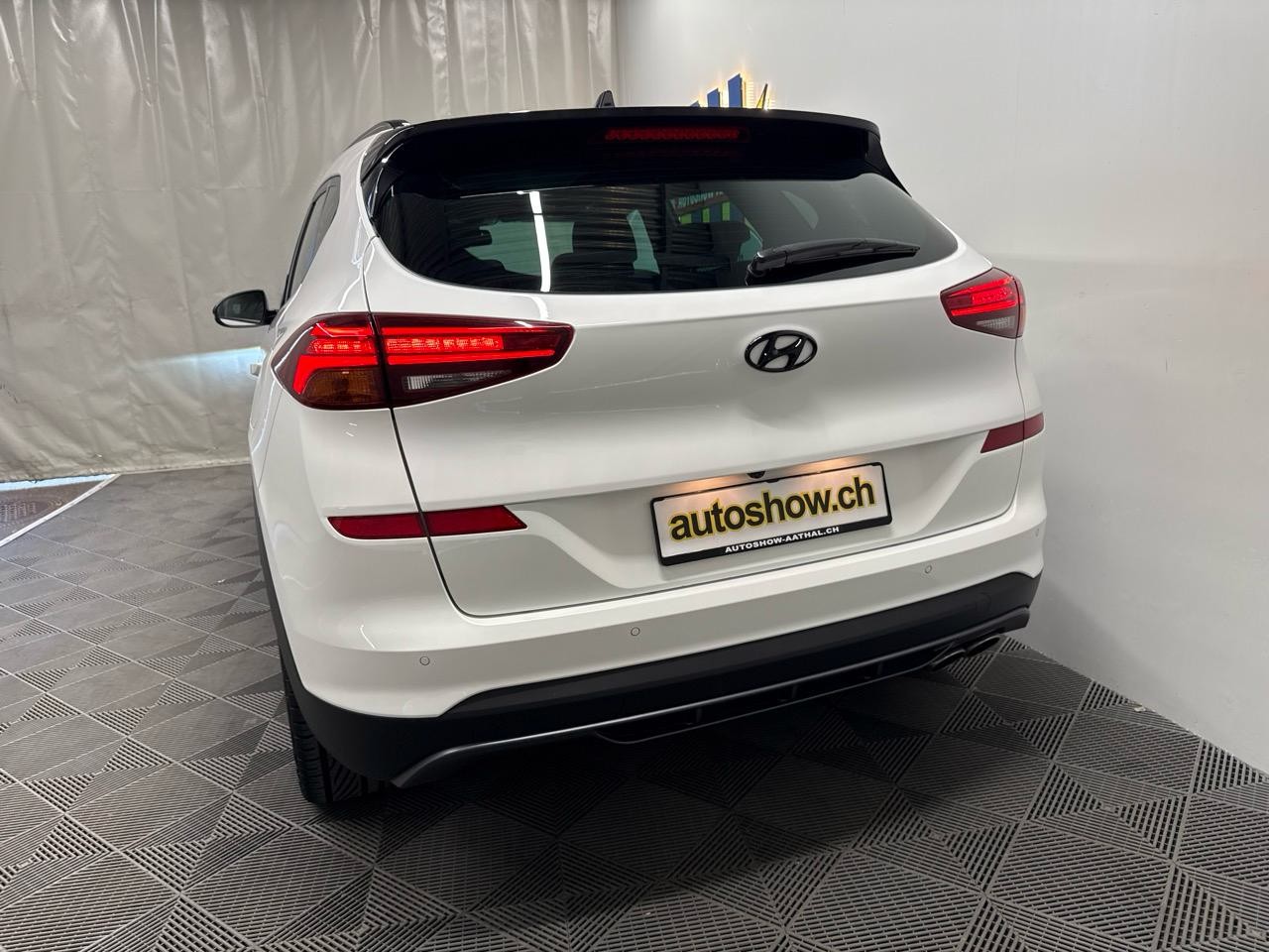 HYUNDAI Tucson 2.0 CRDI N-Line Mild Hybrid 4WD Automatic-image-16