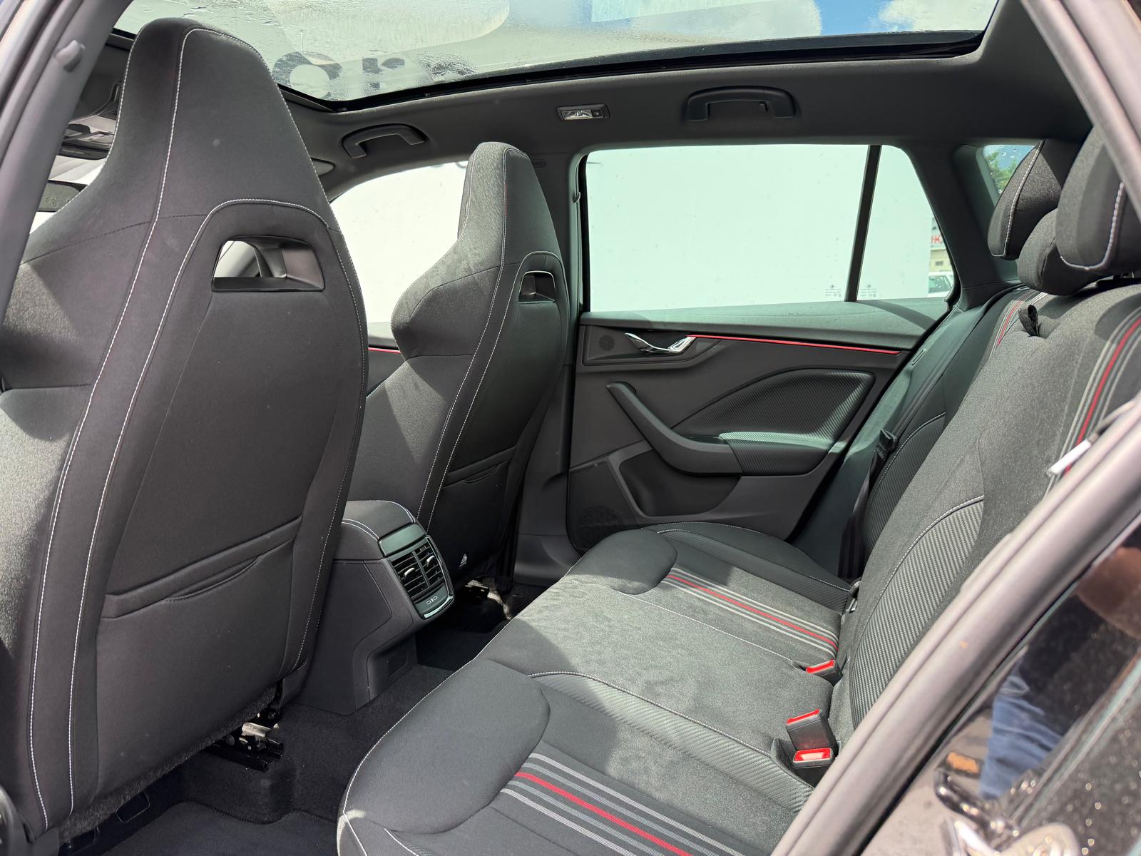 SKODA Kamiq 1.0 TSI Monte Carlo DSG-image-12