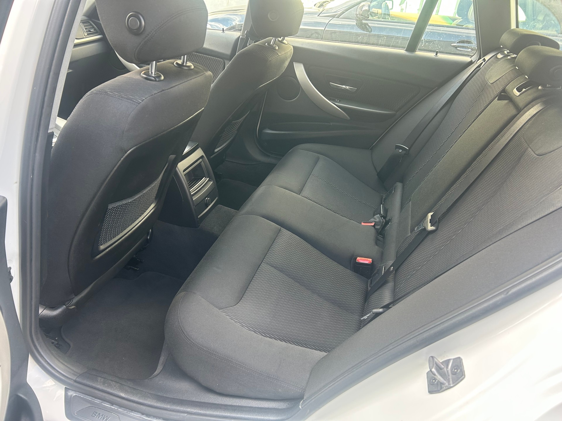 BMW 320d xDrive Touring Steptronic-image-7