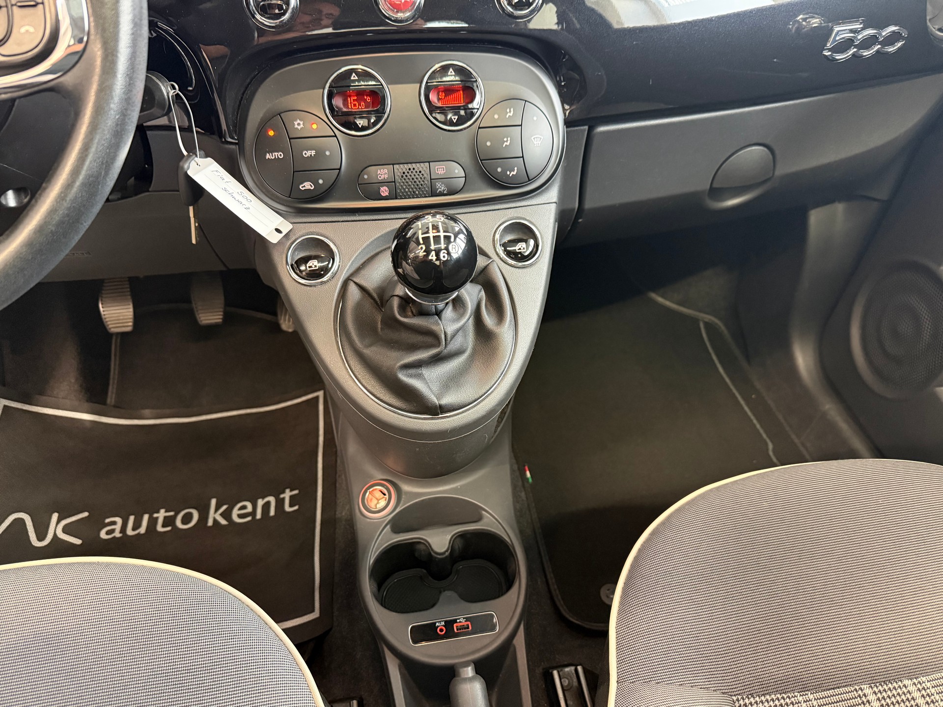 FIAT 500 0.9 Twinair Turbo Lounge-image-10