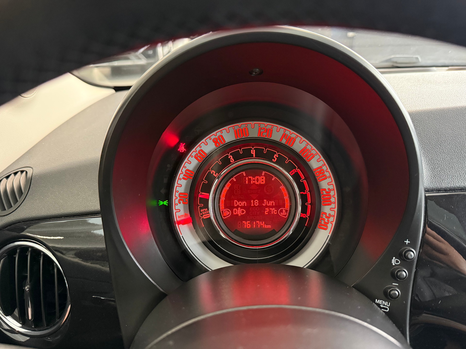 FIAT 500 0.9 Twinair Turbo Lounge-image-8