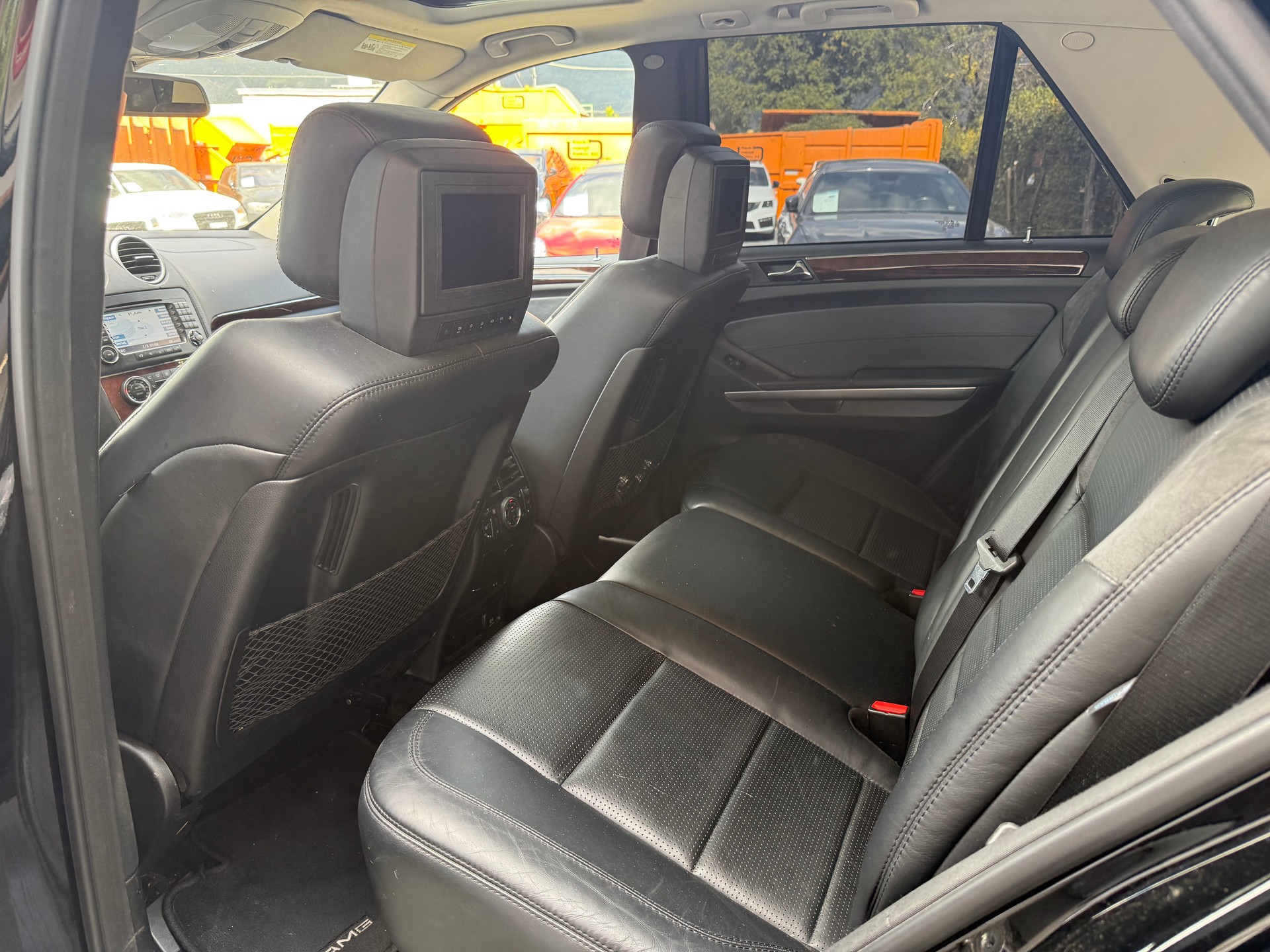 MERCEDES-BENZ ML 63 AMG-image-11