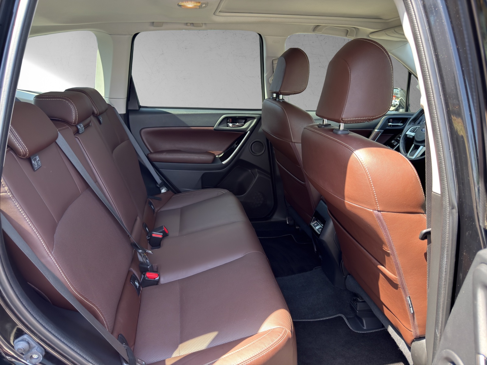SUBARU Forester 2.0XT Luxury Lineartronic-image-11