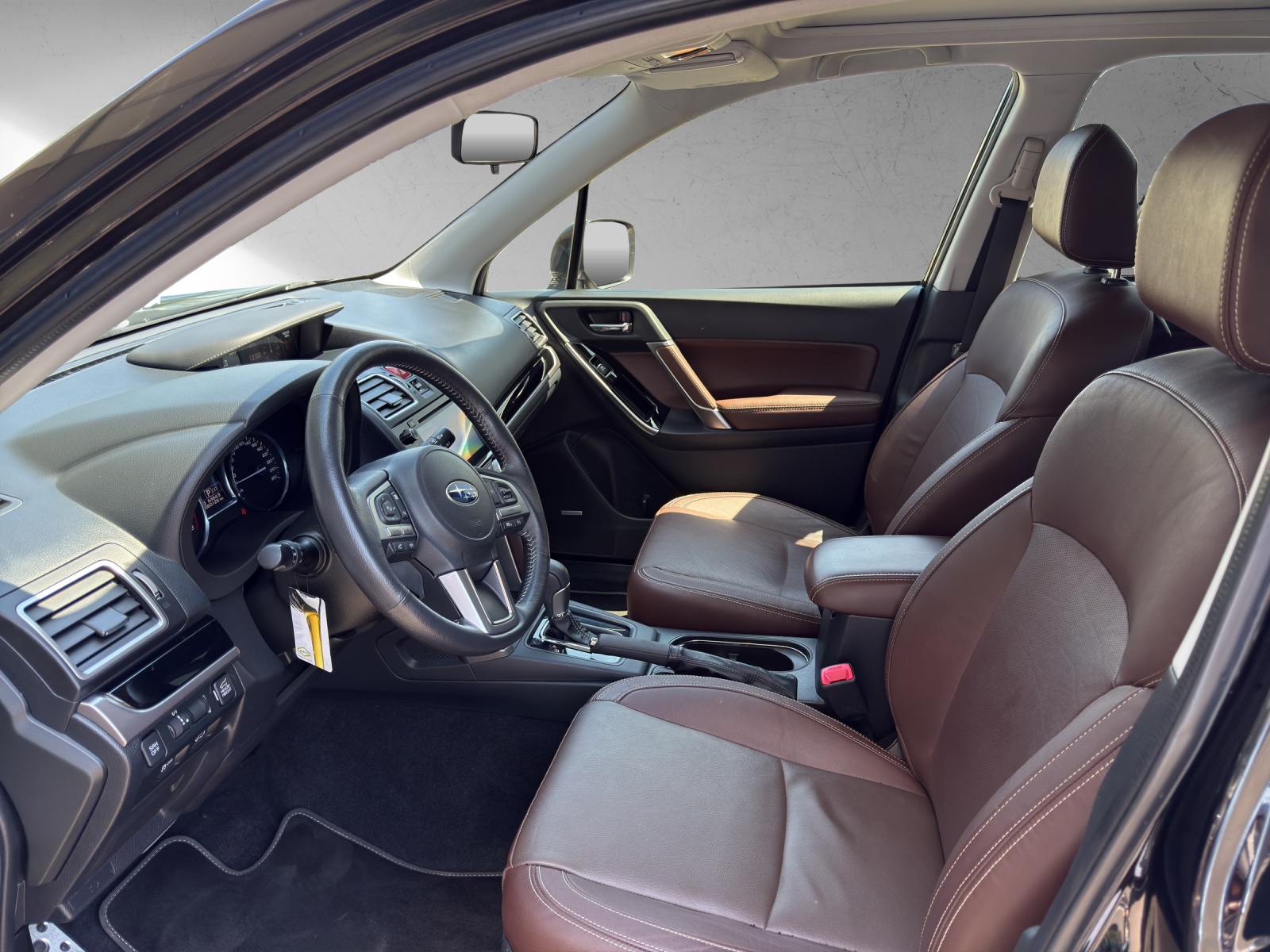 SUBARU Forester 2.0XT Luxury Lineartronic-image-7